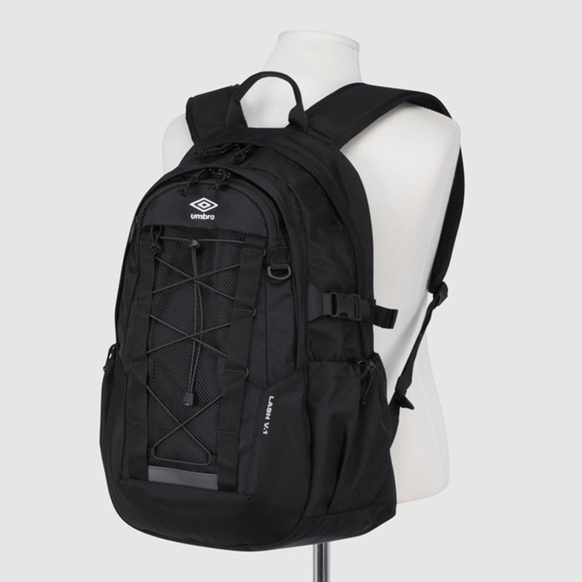 엄브로(UMBRO) 래쉬 백팩 (31L 노트북 파우치 구성) 블랙 UR123CBP10