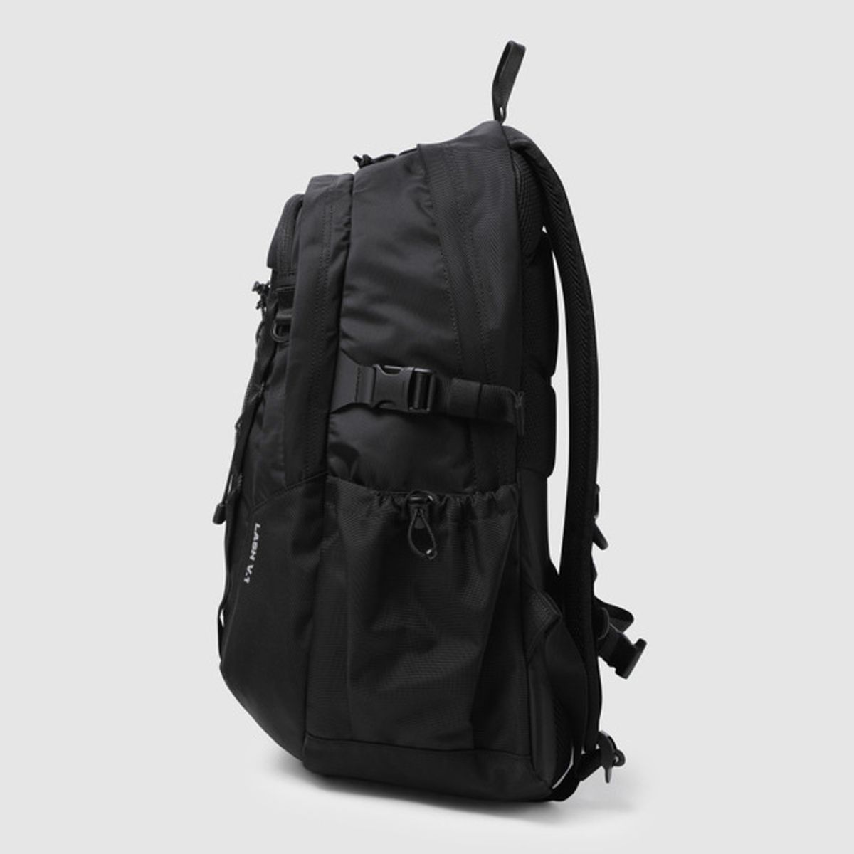 엄브로(UMBRO) 래쉬 백팩 (31L 노트북 파우치 구성) 블랙 UR123CBP10