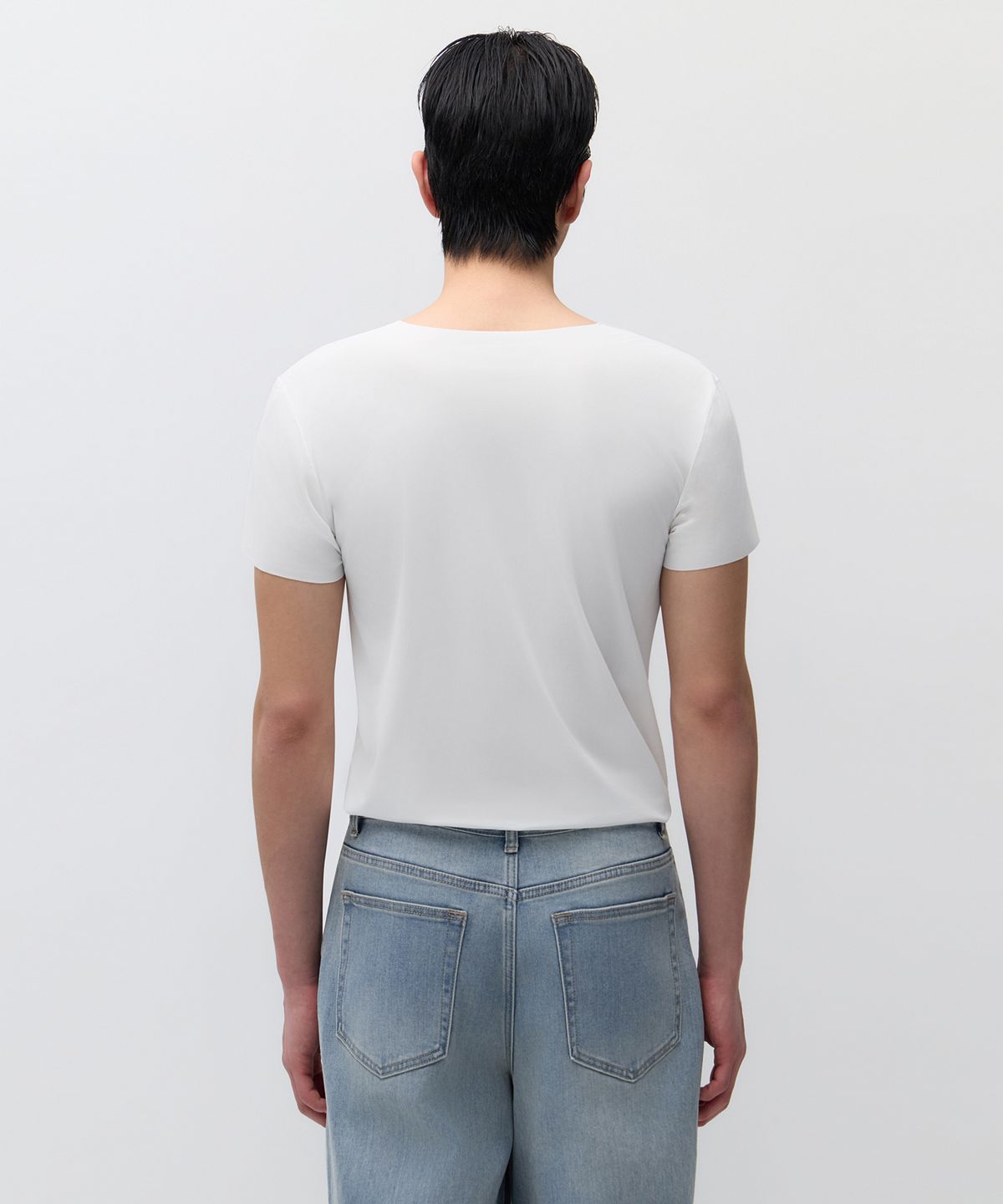무신사 스탠다드(MUSINSA STANDARD) [쿨탠다드] 메시 프리컷 브이 넥 언더셔츠 [화이트]