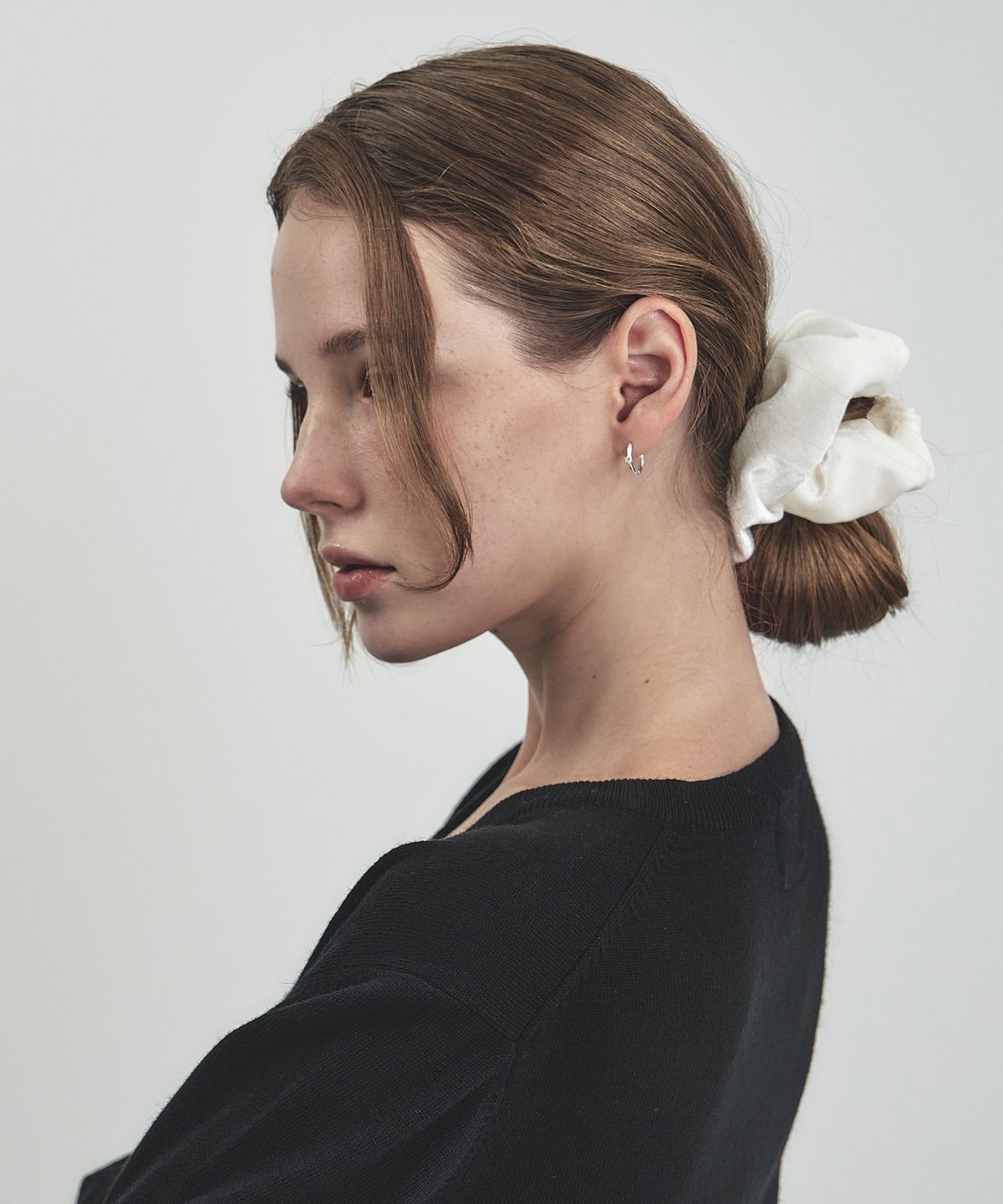 아티카 로우(ATTICA RAW) Glow Velvet Scrunchie 3종 택1 / HTE006 HTL006 HTW006
