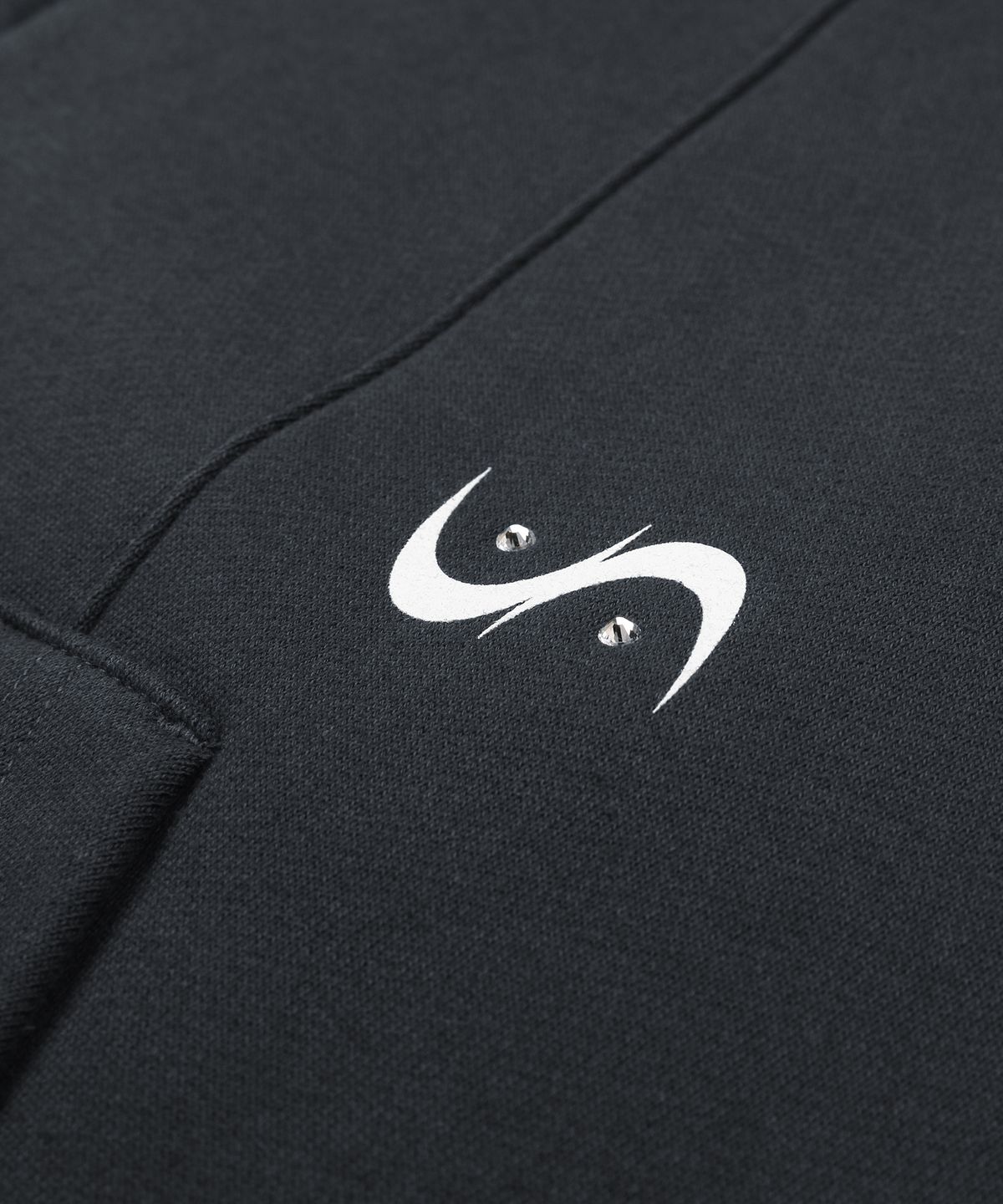 언노운컴노멀(UNKNOWNCOMENORMAL) Symbol Crystal HD Zip Up [CHARCOAL]