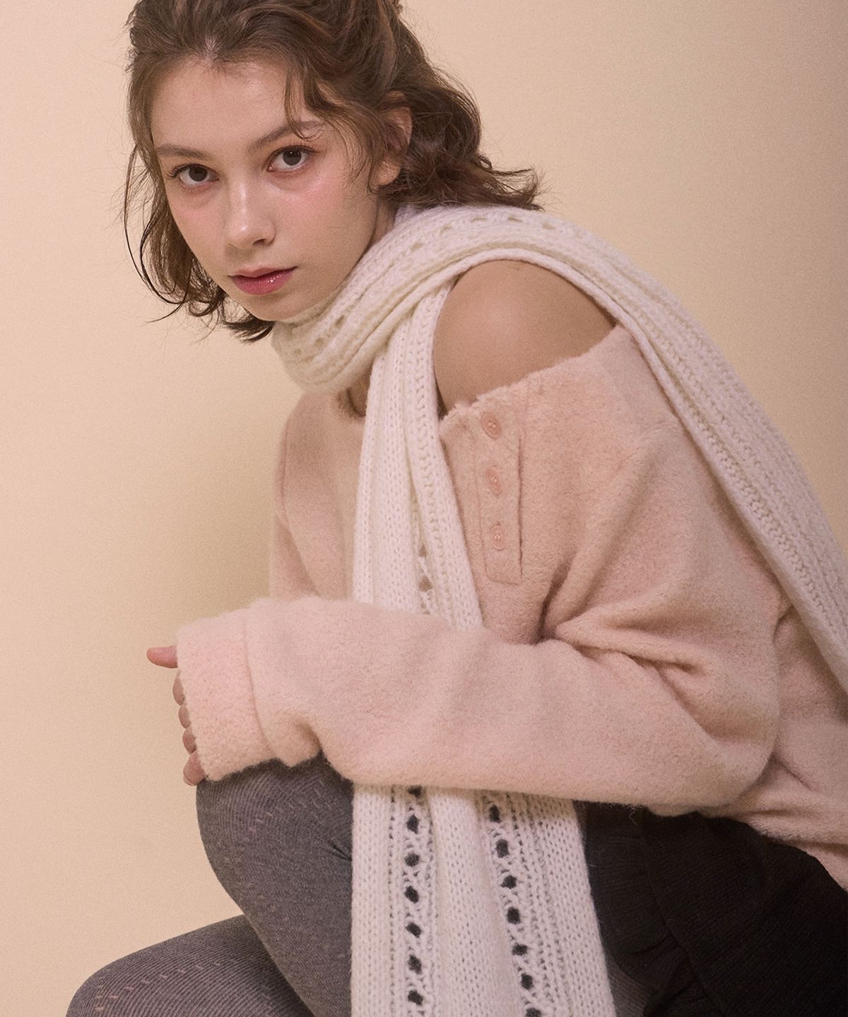 벨리아르(BELLIALEU) SNOWFLAKE MUFFLER-IVORY
