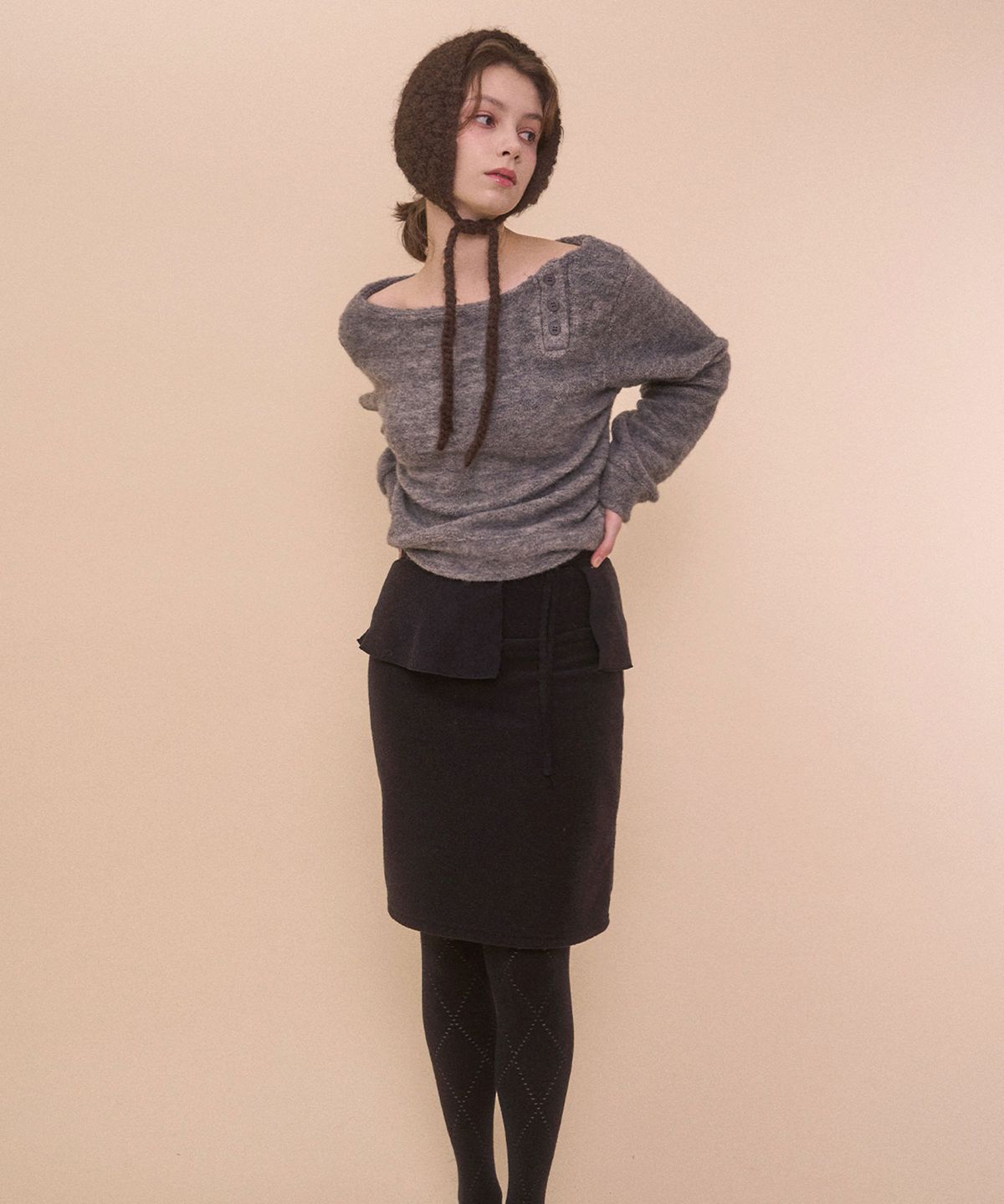 벨리아르(BELLIALEU) FUZZY BOAT NECK KNIT-GRAY