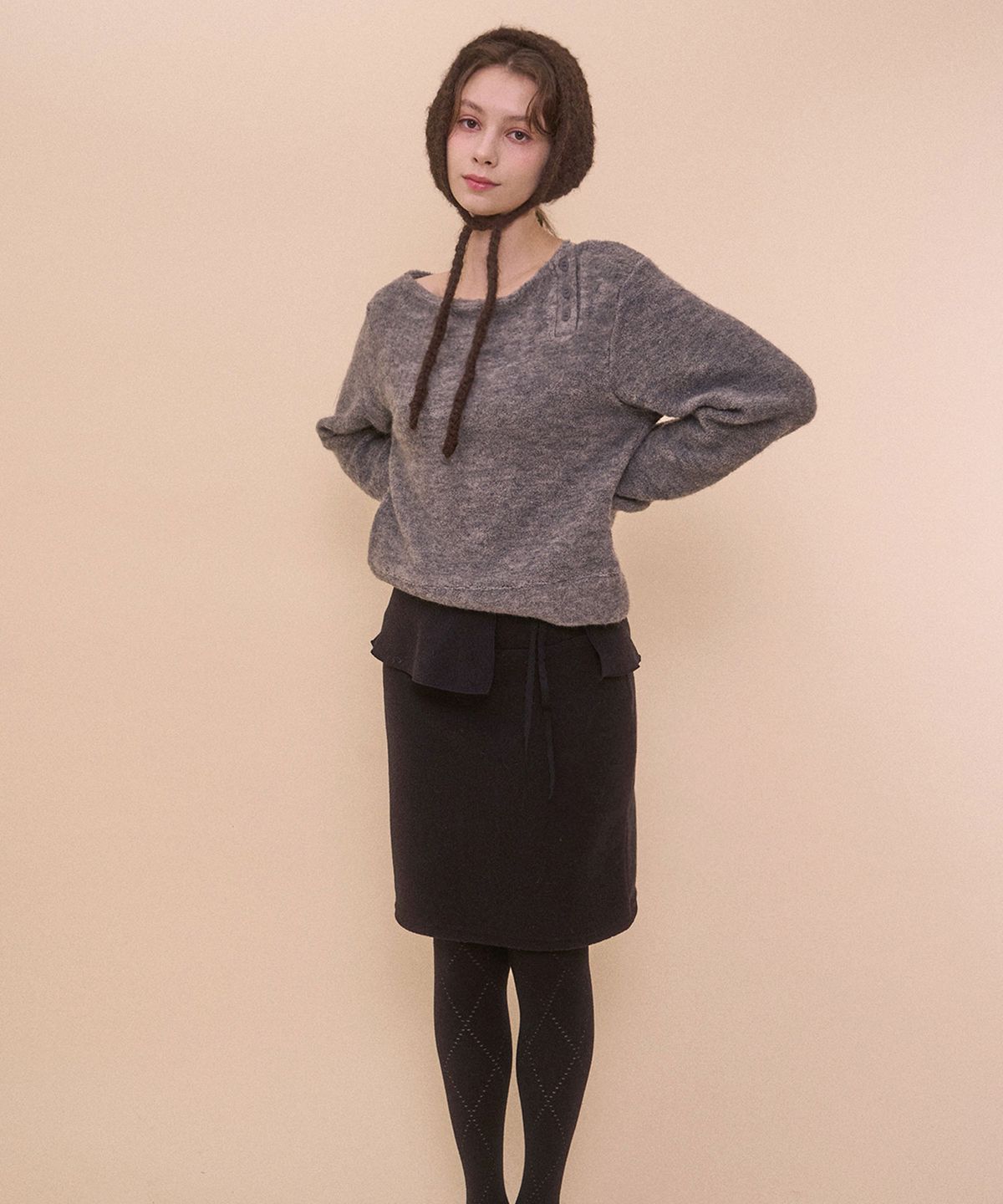 벨리아르(BELLIALEU) FUZZY BOAT NECK KNIT-GRAY