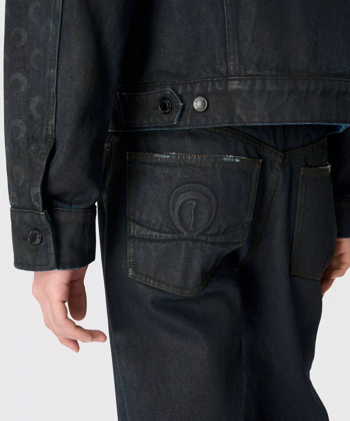마린 세르(MARINE SERRE) (M) 문 왁스드 데님 스트레이트 진 블랙 MOON WAXED DENIM STRAIGHT JEANS BK99 BLACK