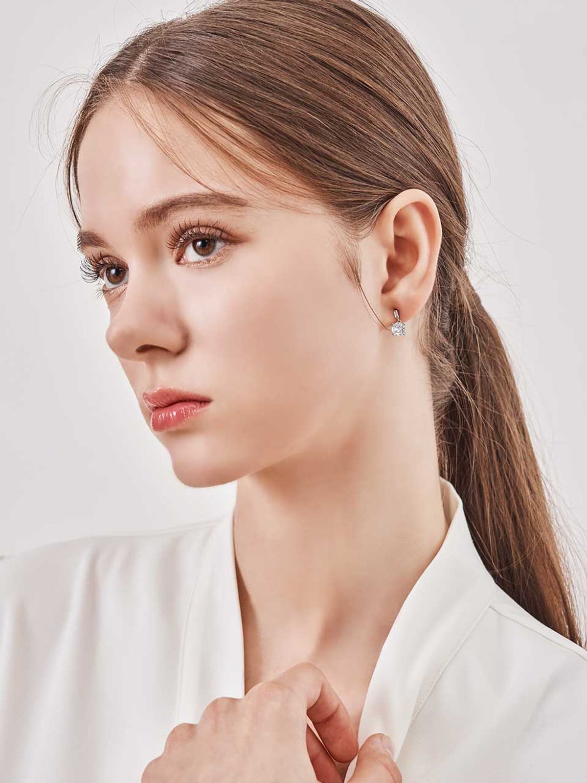 가이거주얼리(GEIGERJEWELRY) 큐빅 드롭 귀걸이 GISVEE134 (실버925 PIN)