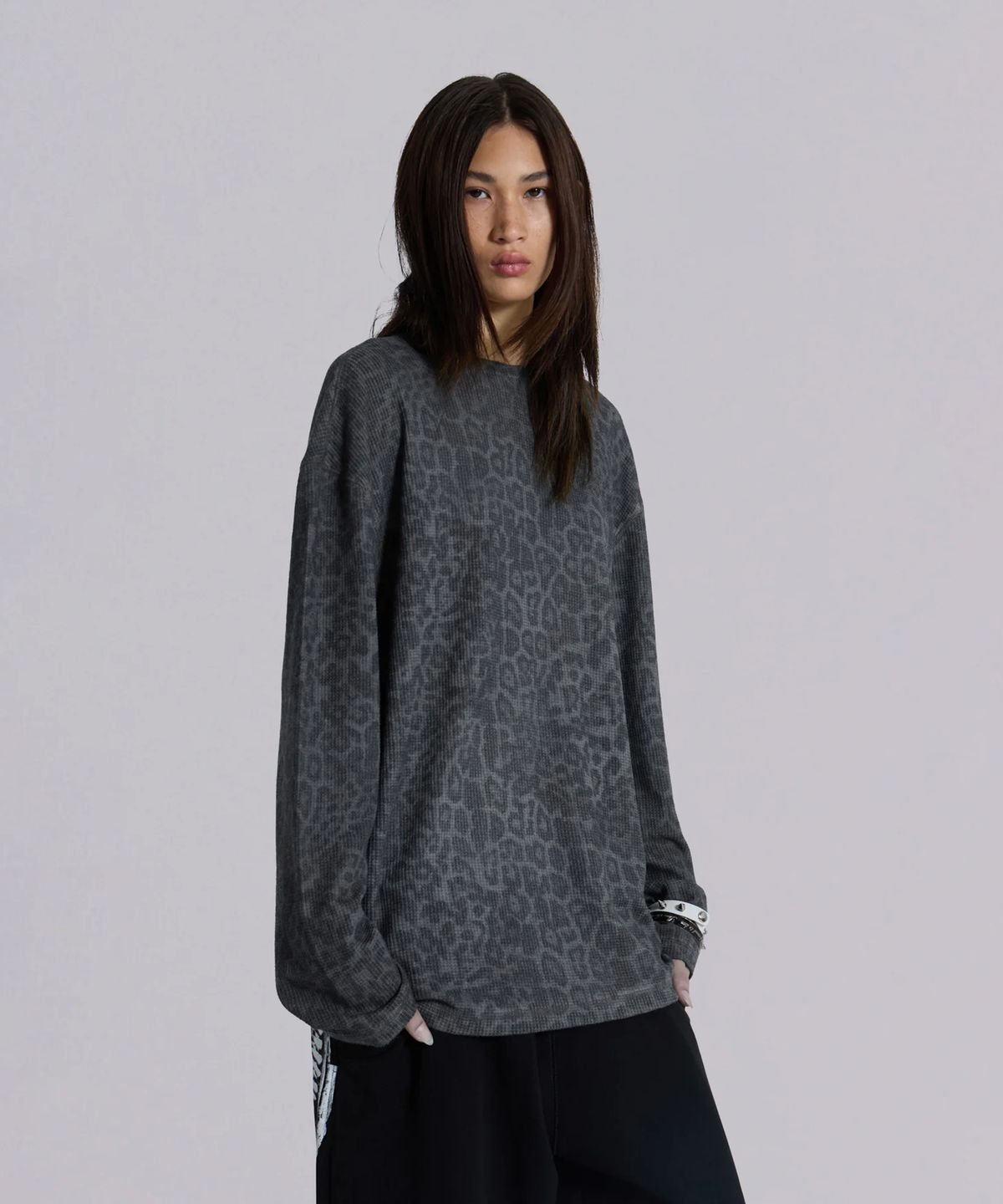제이디드 런던(JADED LONDON) (U) 차콜 레오파드 와플 LS 탑 차콜 CHARCOAL LEOPARD WAFFLE LS TOP CHARCOAL