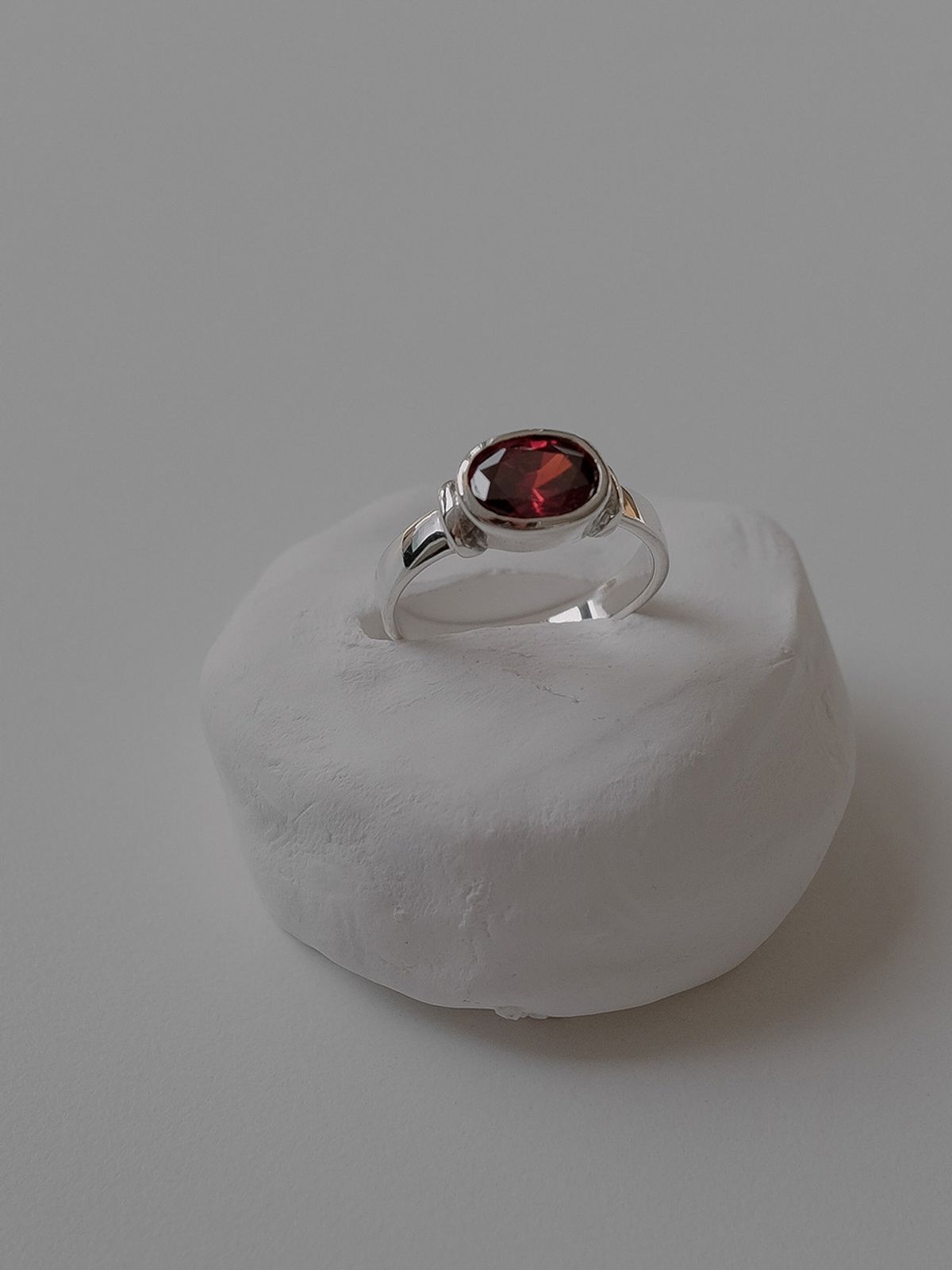 레트로핑거(RETROFINGER) silver925 Garnet Red #SR291
