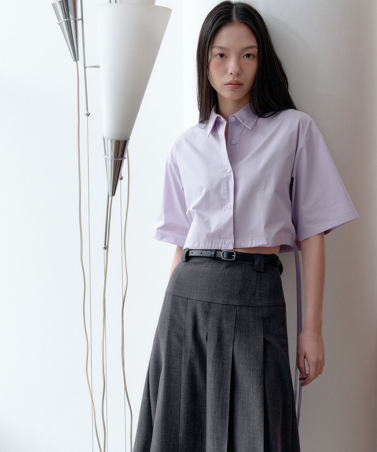 벨르(VELLE) Ribbon Strap Crop Shirt_Light Purple