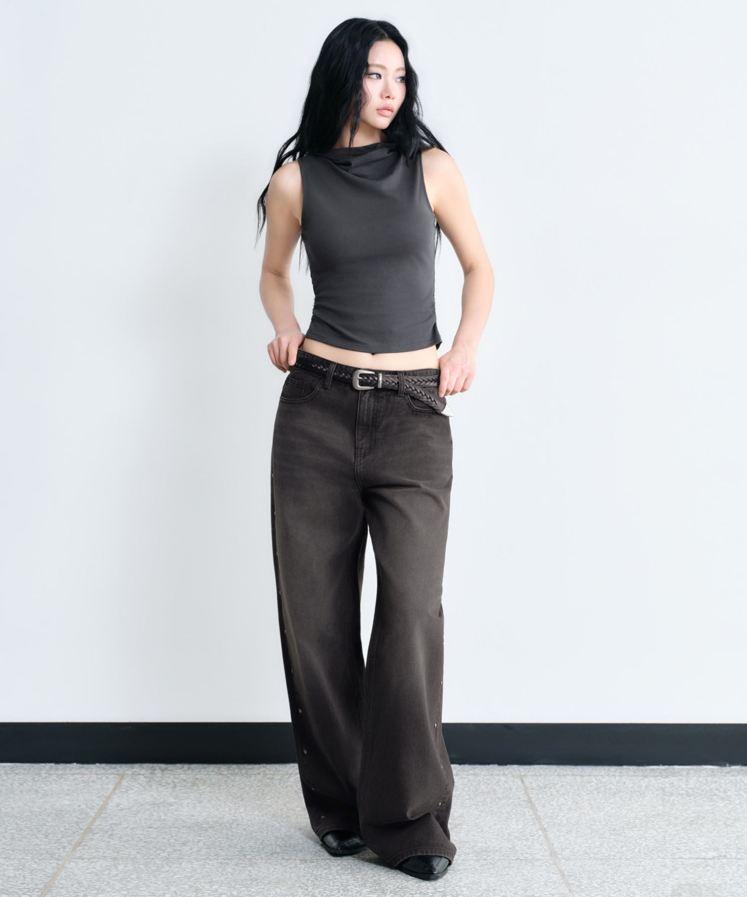 Women's Stud Wide Denim Pants in Rusty Black thumbnail 3