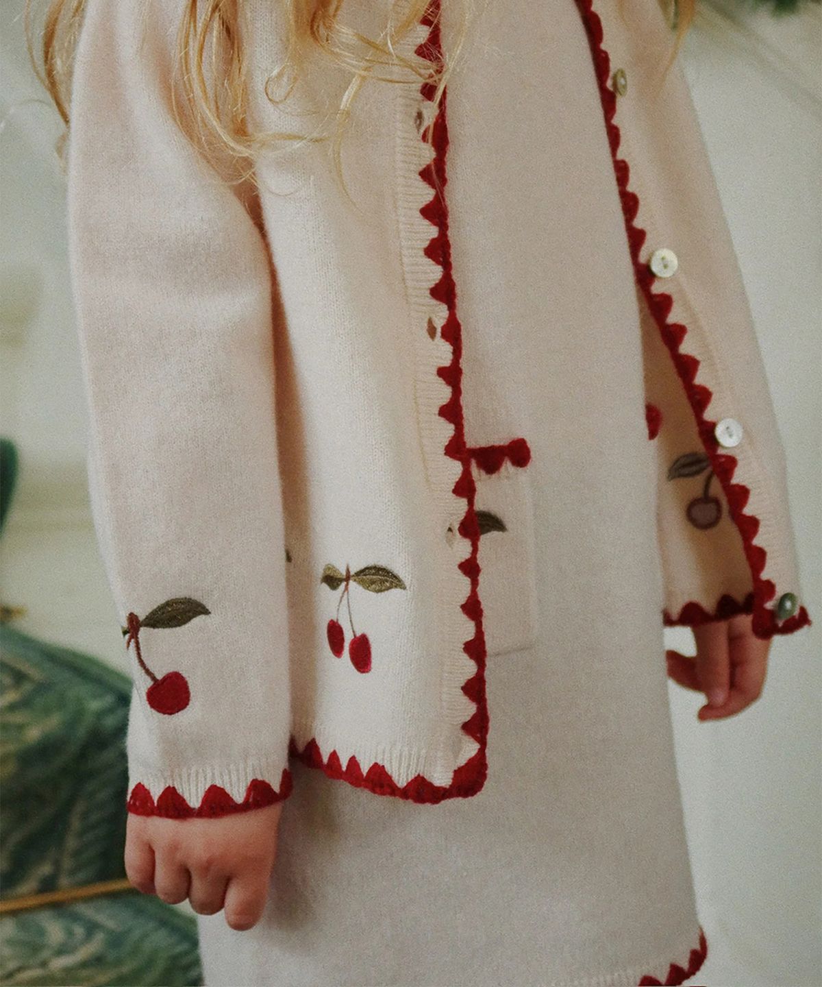콩제슬래드(KONGESSLOEJD) 체리 콜레트 가디건 Off White