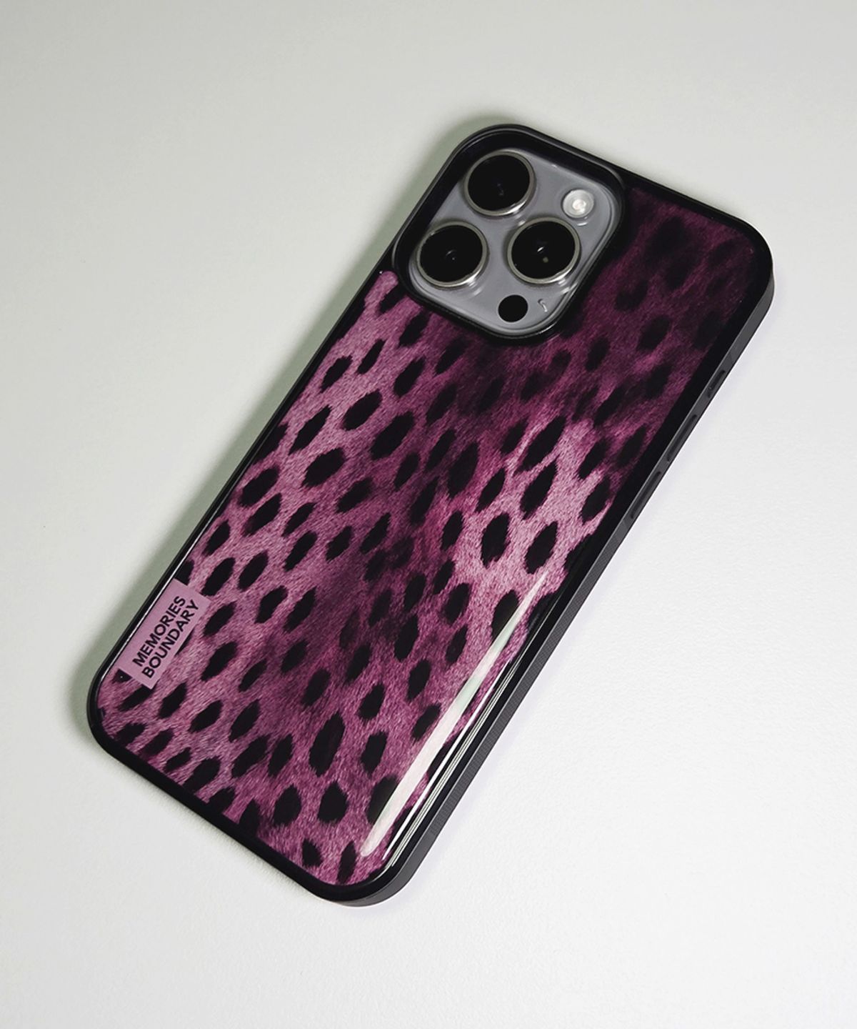 메모리즈바운더리(MEMORIESBOUNDARY) Wild Luxe Leopard Phone Case Berry (BK_Epoxy/MagSafe Glass)