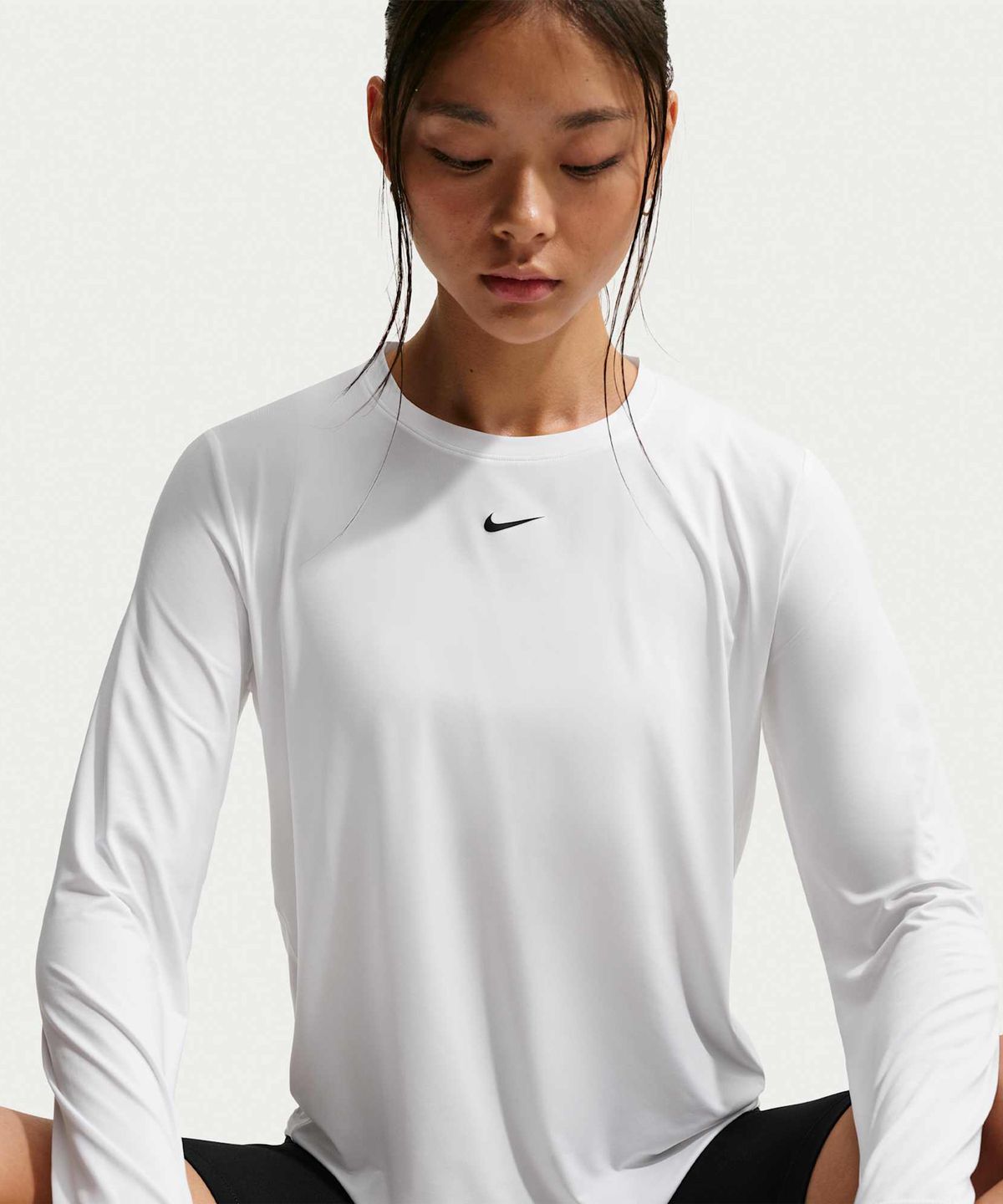 나이키(NIKE) 원 클래식 드라이 핏 긴소매 탑 W - 화이트:블랙 / FN2802-102