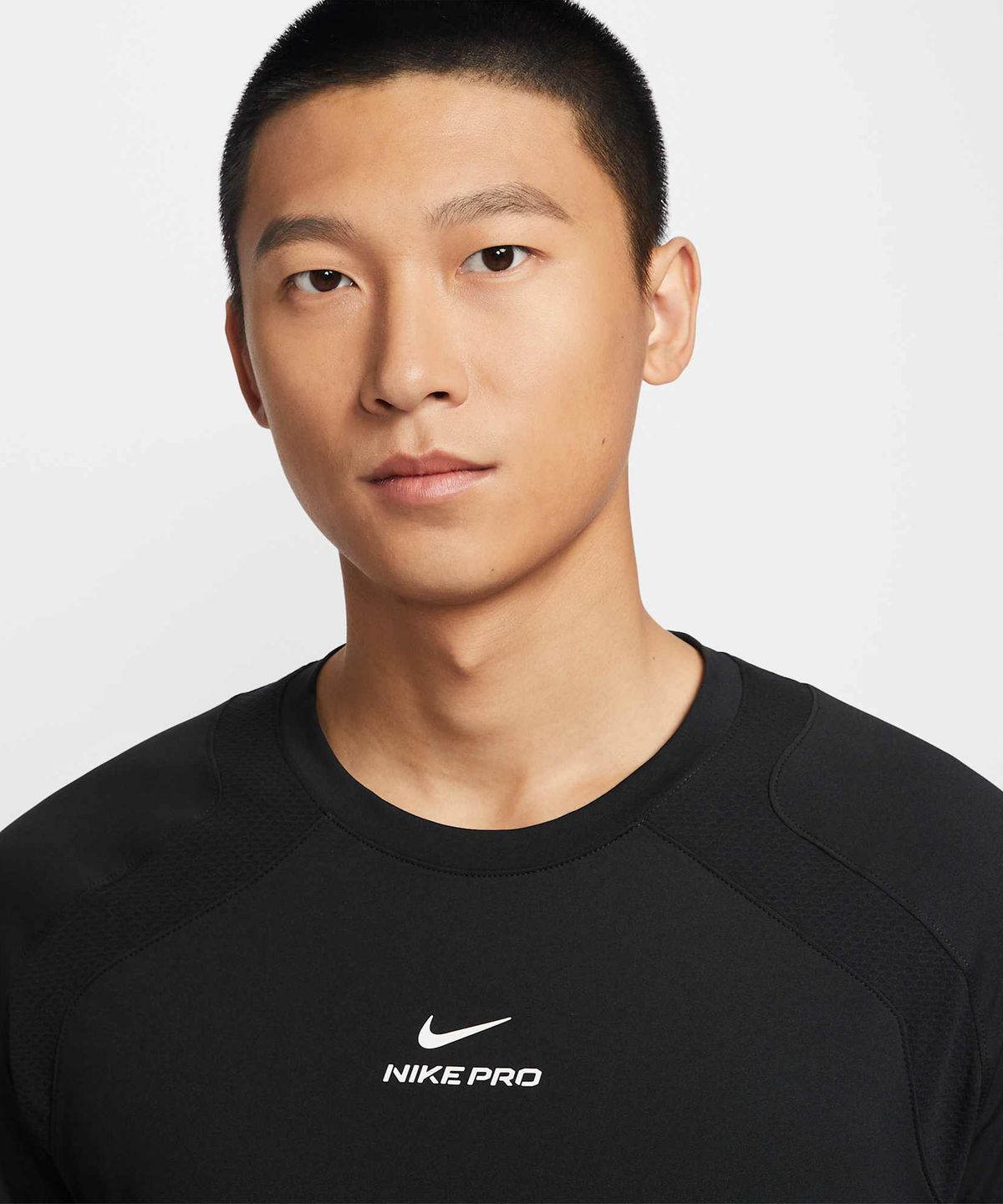 나이키(NIKE) 프로 트레이닝 드라이 핏 ADV 반소매 탑 M - 블랙:화이트 / IF2215-010