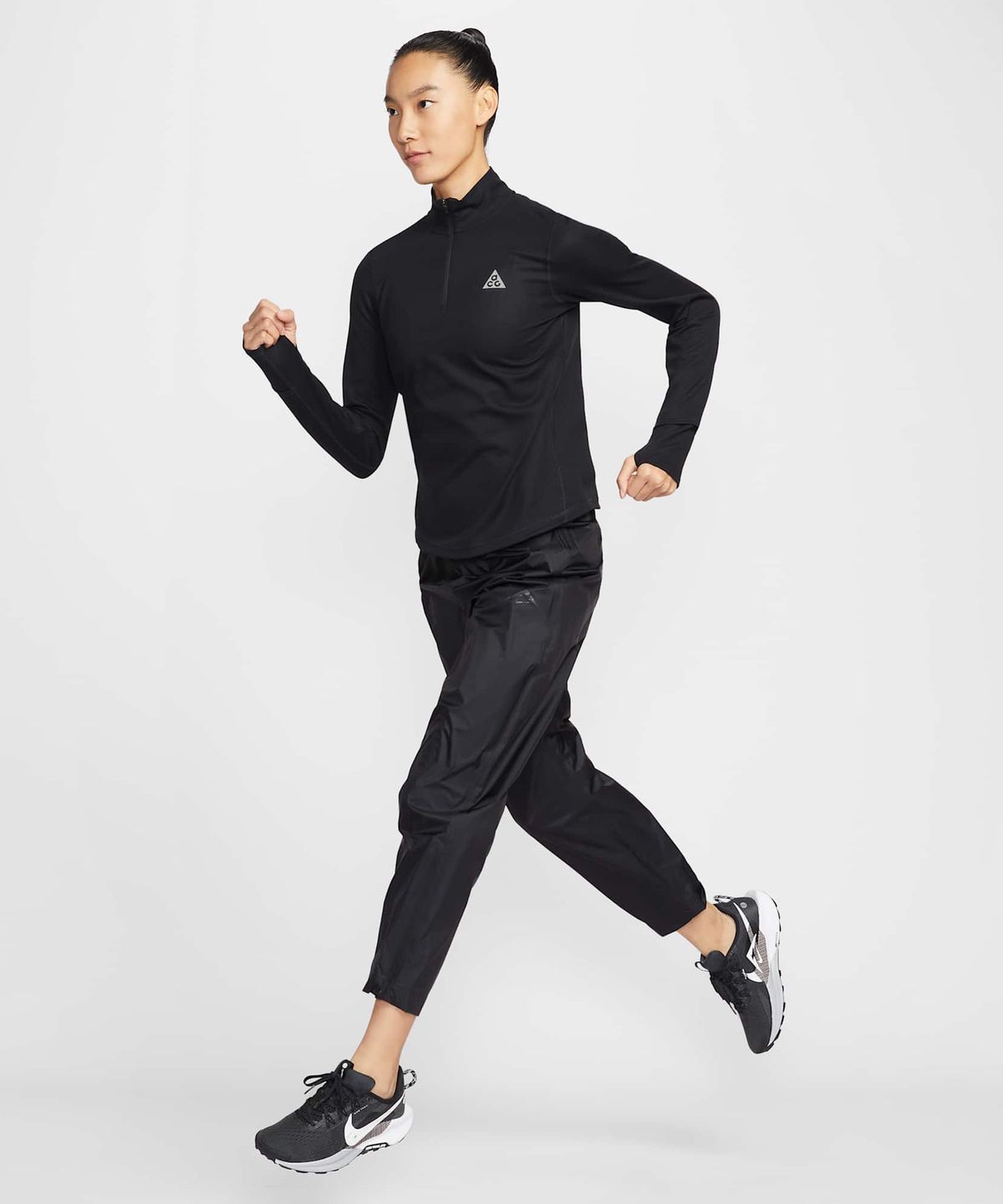 나이키(NIKE) ACG 드라이 핏 하프집 트레일 러닝 탑 W - 블랙:서밋 화이트 / IO9648-010