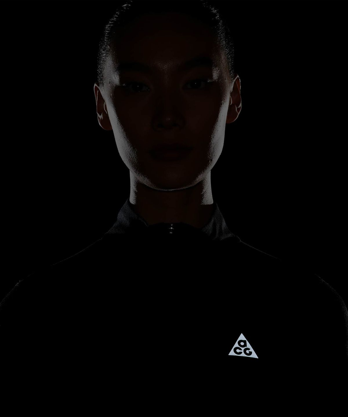 나이키(NIKE) ACG 드라이 핏 하프집 트레일 러닝 탑 W - 블랙:서밋 화이트 / IO9648-010