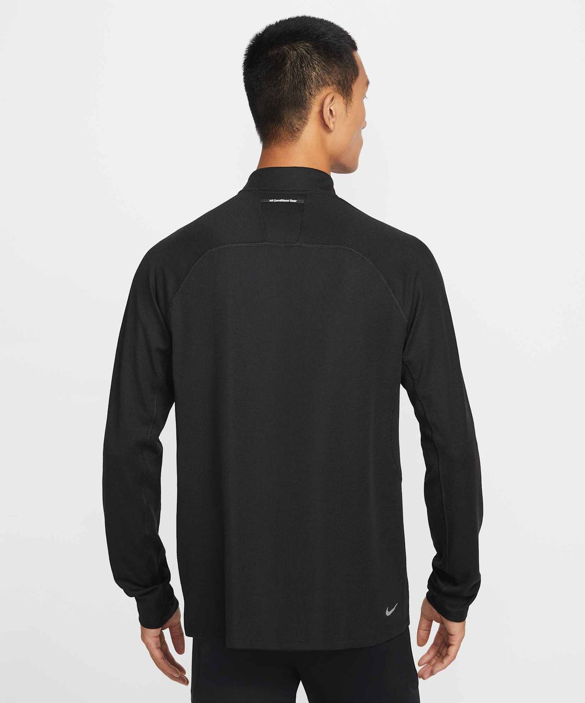 나이키(NIKE) ACG 드라이 핏 미드 레이어 쿼터집 트레일 러닝 탑 M - 블랙:서밋 화이트 / IO9670-010