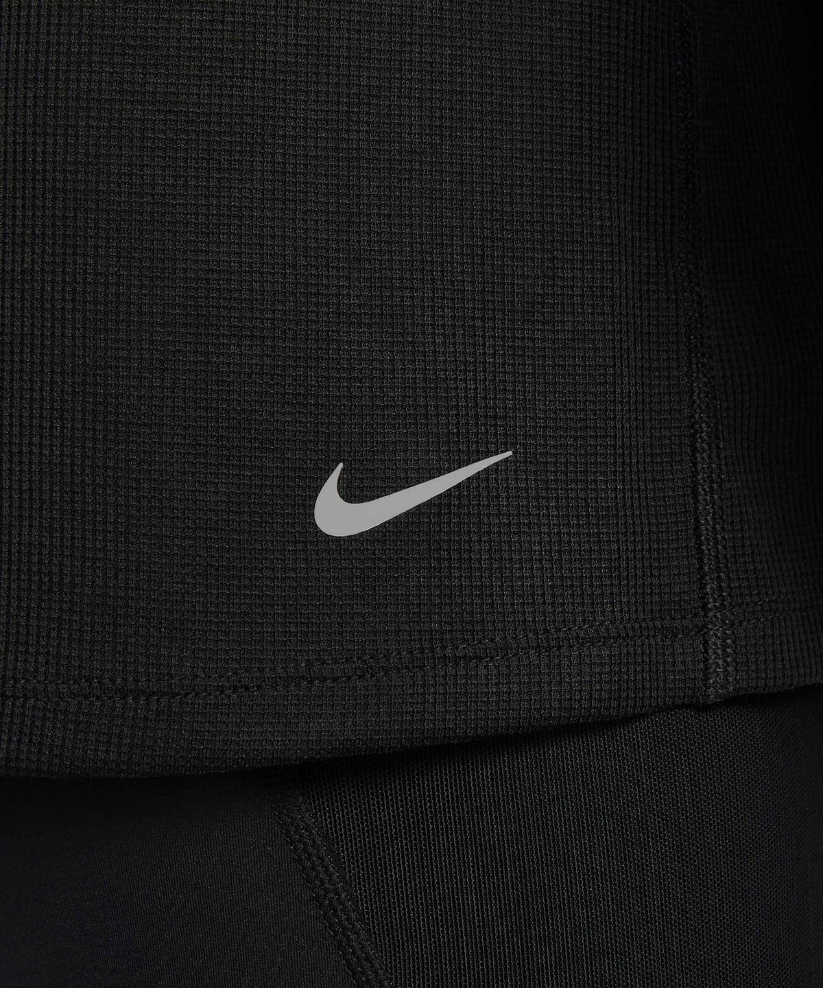 나이키(NIKE) ACG 드라이 핏 미드 레이어 쿼터집 트레일 러닝 탑 M - 블랙:서밋 화이트 / IO9670-010