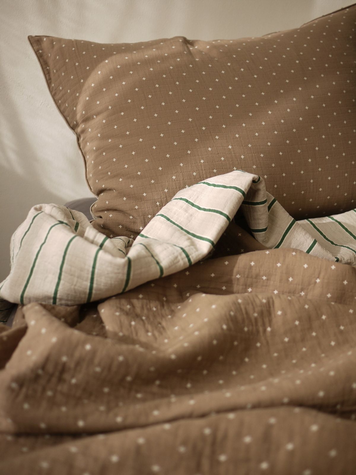 봄봄패브릭스(BOMBOM FABRICS) Stripes & Stars Reversible cotton blanket (Gingerbread)