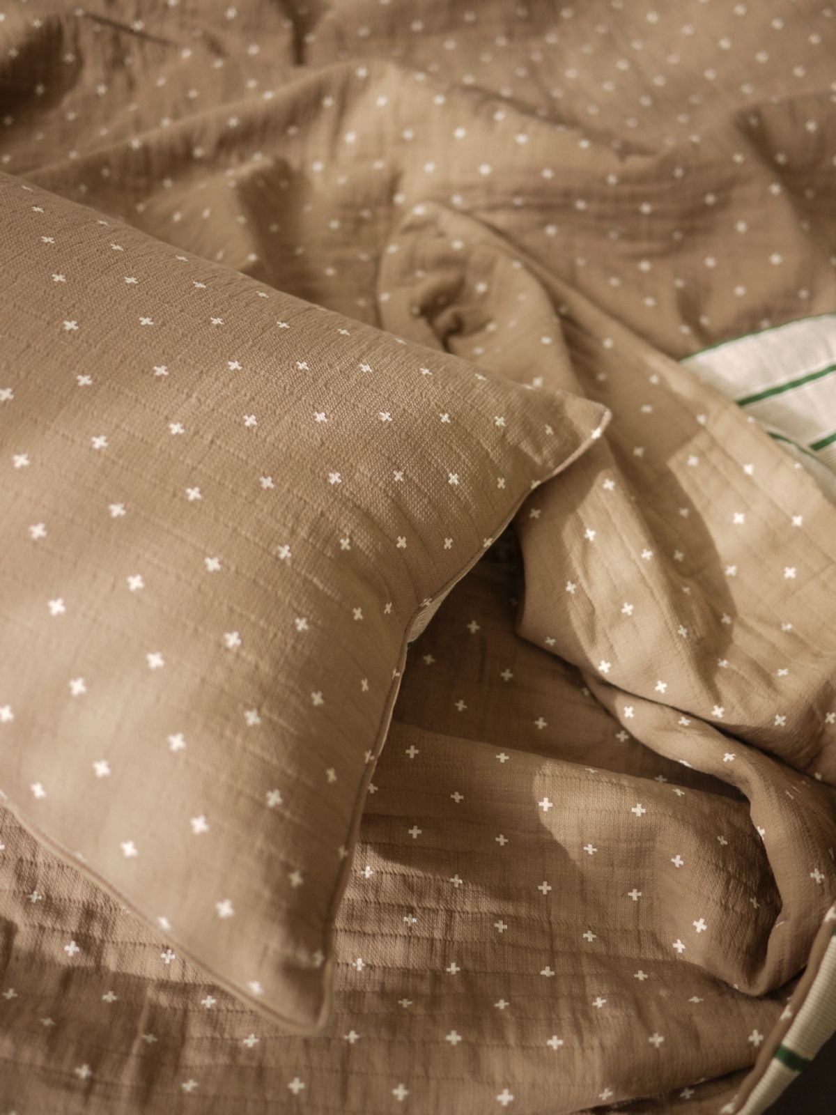 봄봄패브릭스(BOMBOM FABRICS) Stripes & Stars Reversible cotton blanket (Gingerbread)