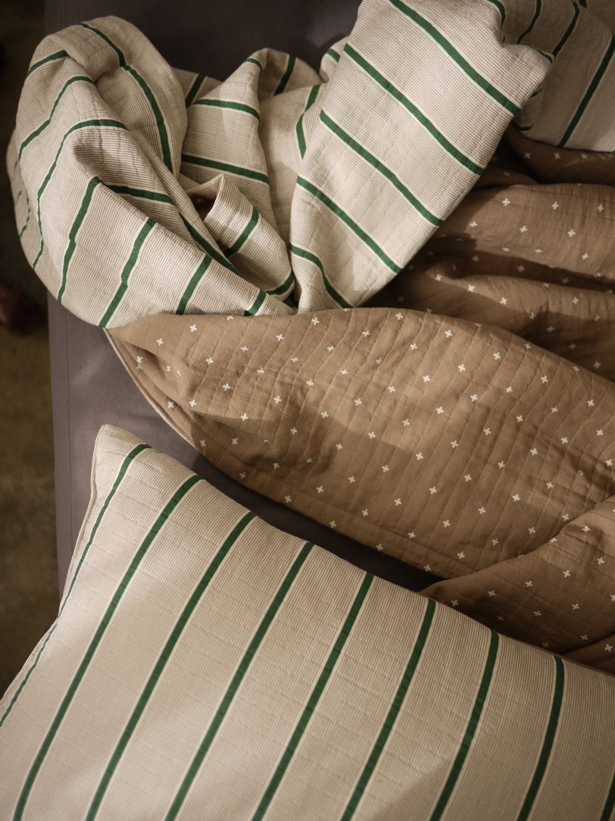 봄봄패브릭스(BOMBOM FABRICS) Stripes & Stars Reversible cotton blanket (Gingerbread)