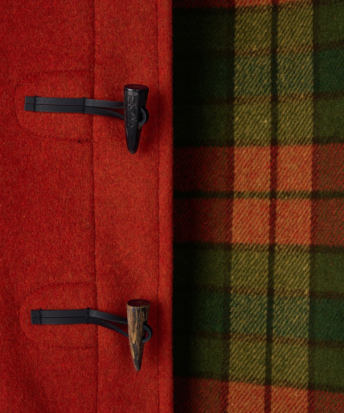 몽고메리(MONTGOMERY) CLASSIC FIT DUFFLE COAT WITH HORN - BURNT ORANGE