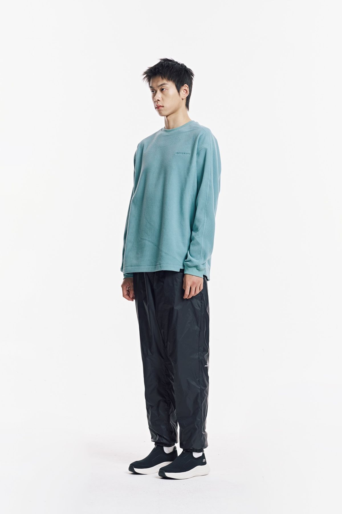 스케쳐스(SKECHERS) 남성 사각 기모 긴팔 티셔츠_SP3MTCFW042