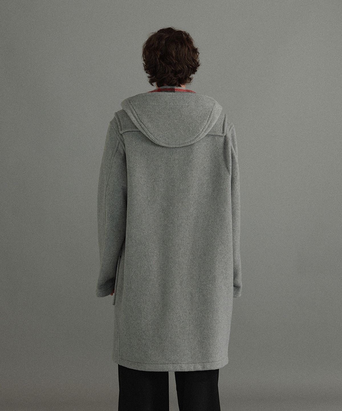 몽고메리(MONTGOMERY) CLASSIC FIT DUFFLE COAT WITH HORN - PEARL GREY