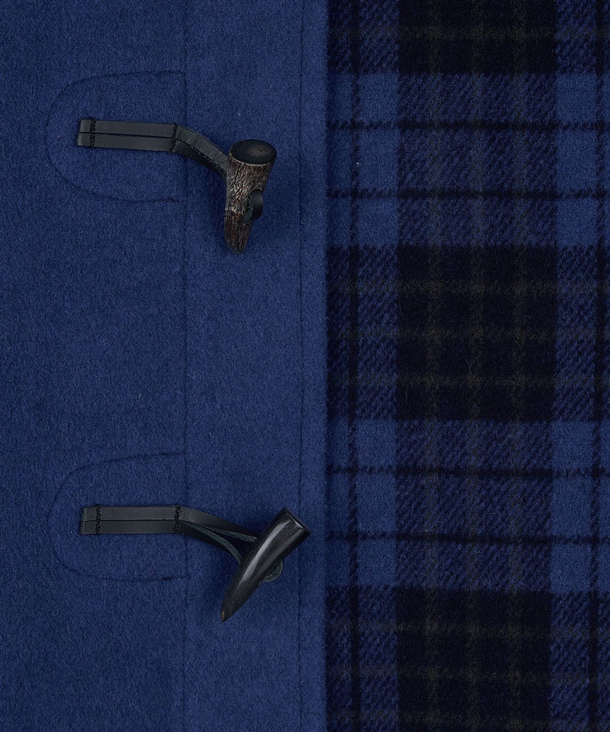 몽고메리(MONTGOMERY) CLASSIC FIT DUFFLE COAT WITH HORN - ROYAL BLUE