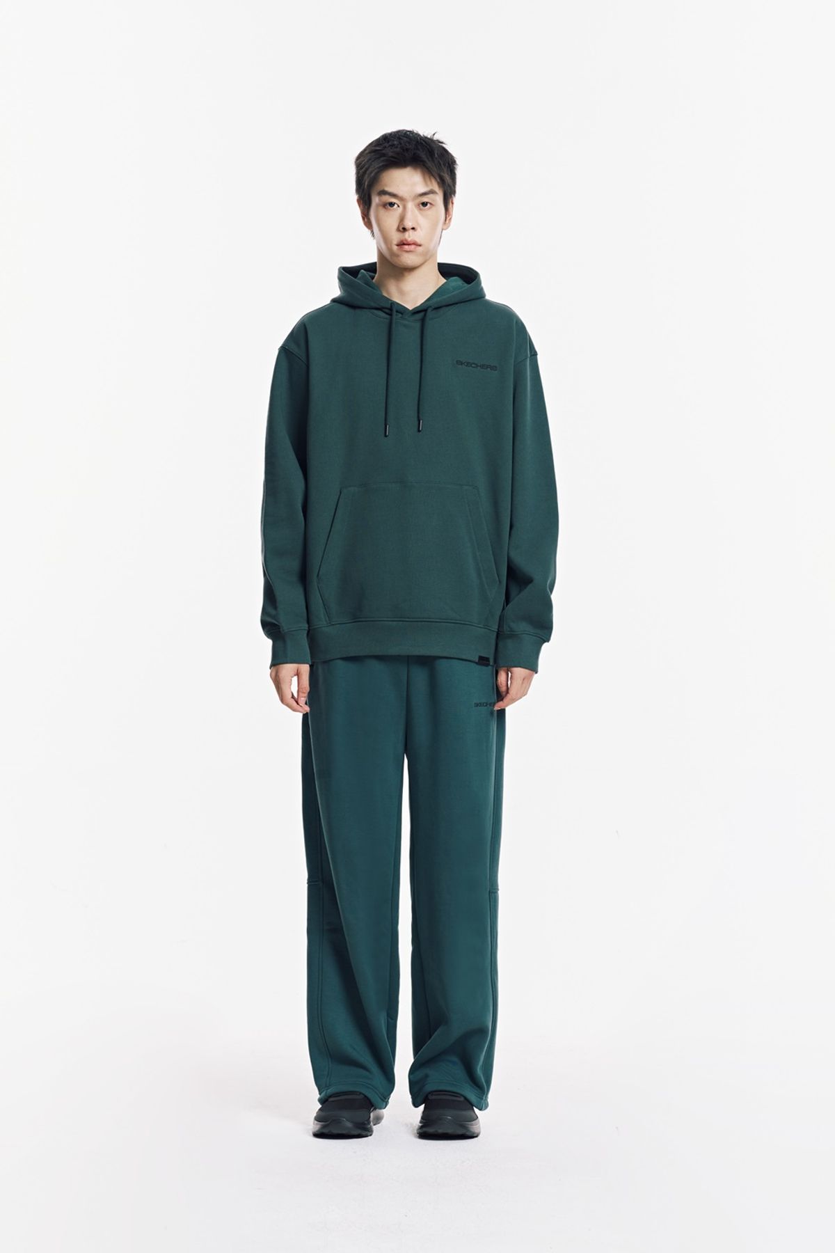 스케쳐스(SKECHERS) 남성 기모 베이직 후드 티셔츠_SP3MTCFW032