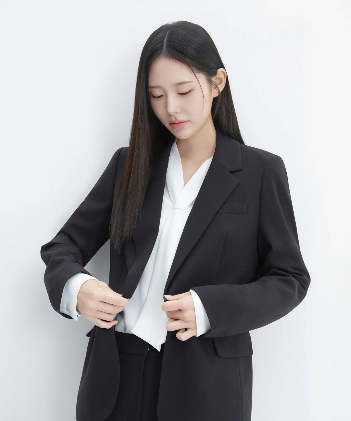 로엠(ROEM) 베이직 셋업 자켓 RMJKG49R02