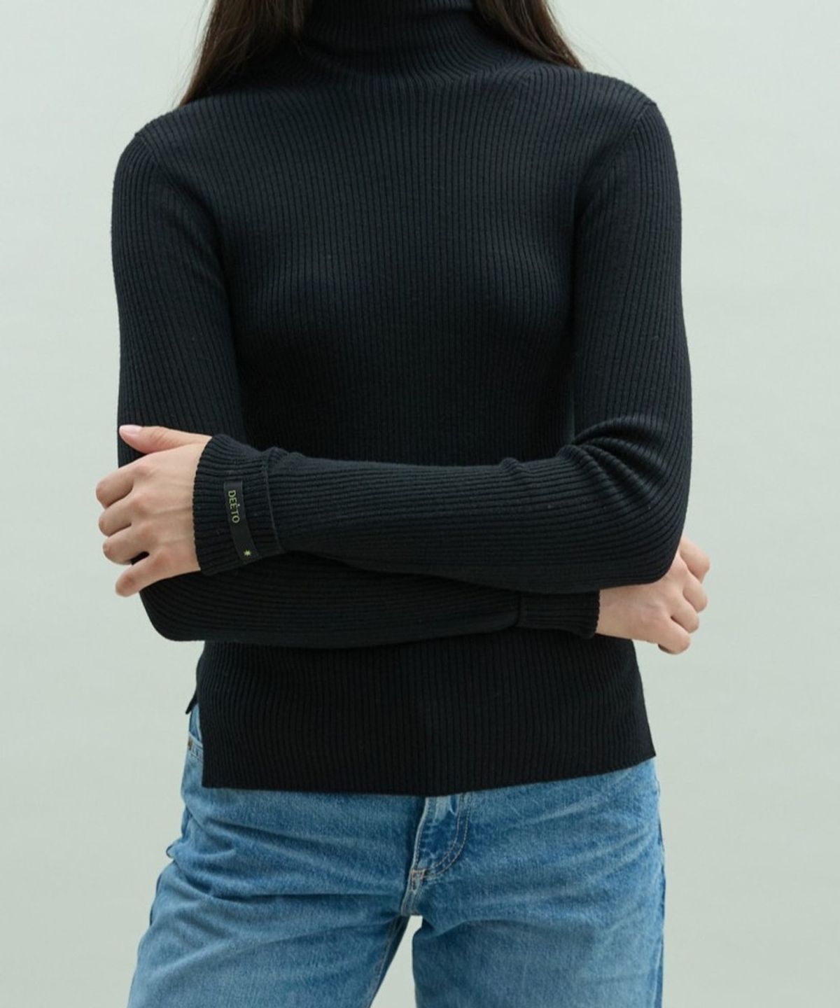 디에토(DEETO) Wholegarment 100 Wool Italian Yarn Turtleneck [BLACK]