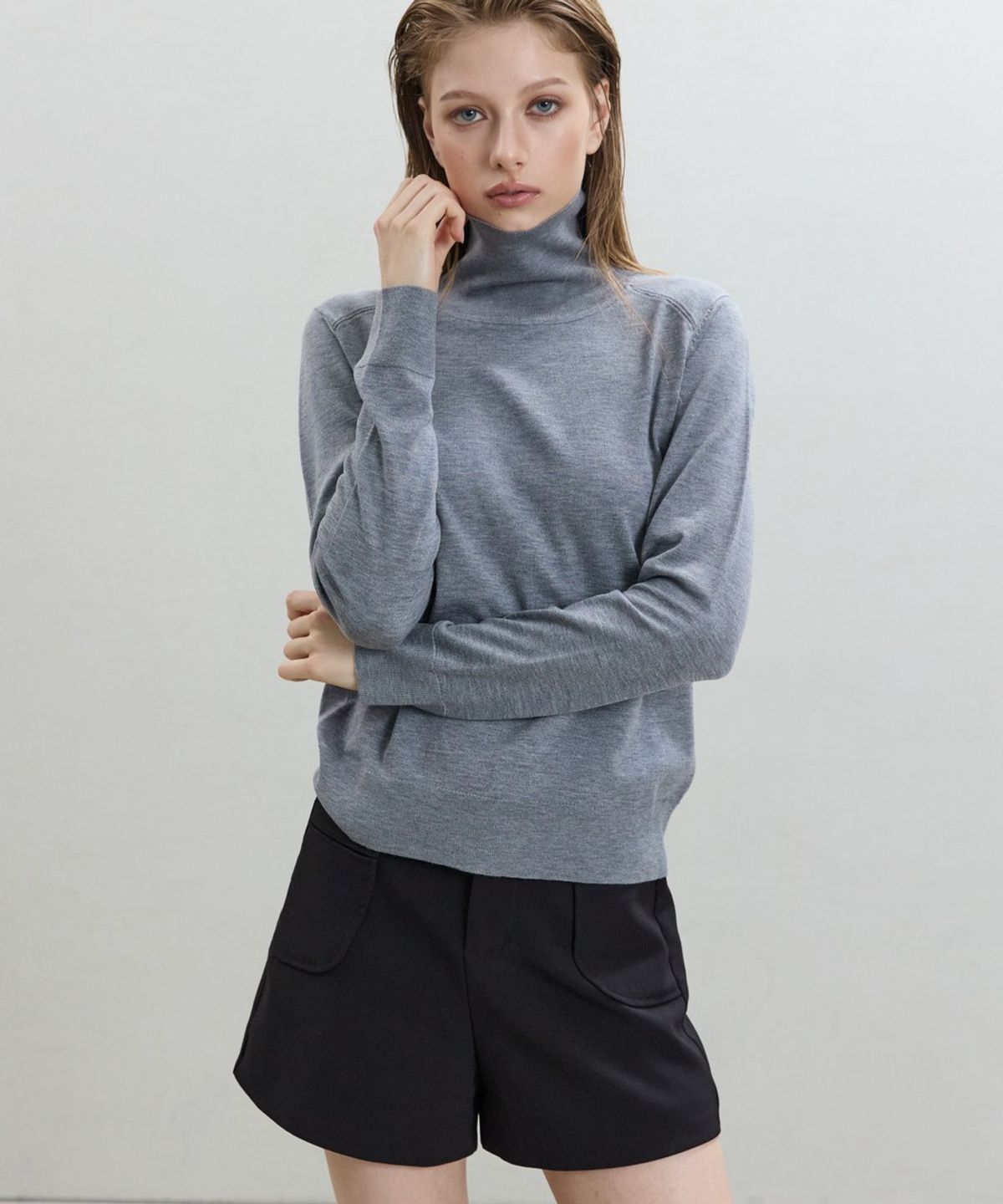 디에토(DEETO) Basic Thin Turtleneck [GREY]