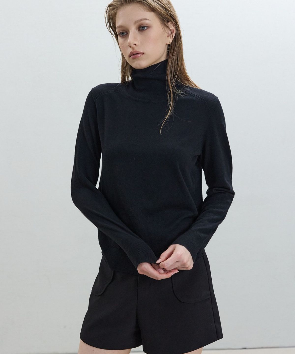 디에토(DEETO) Basic Thin Turtleneck [BLACK]