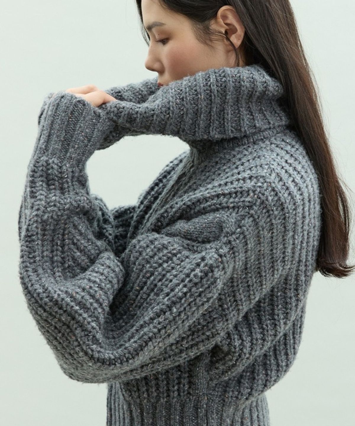 디에토(DEETO) Bulky Collar Zip-Up [GREY]