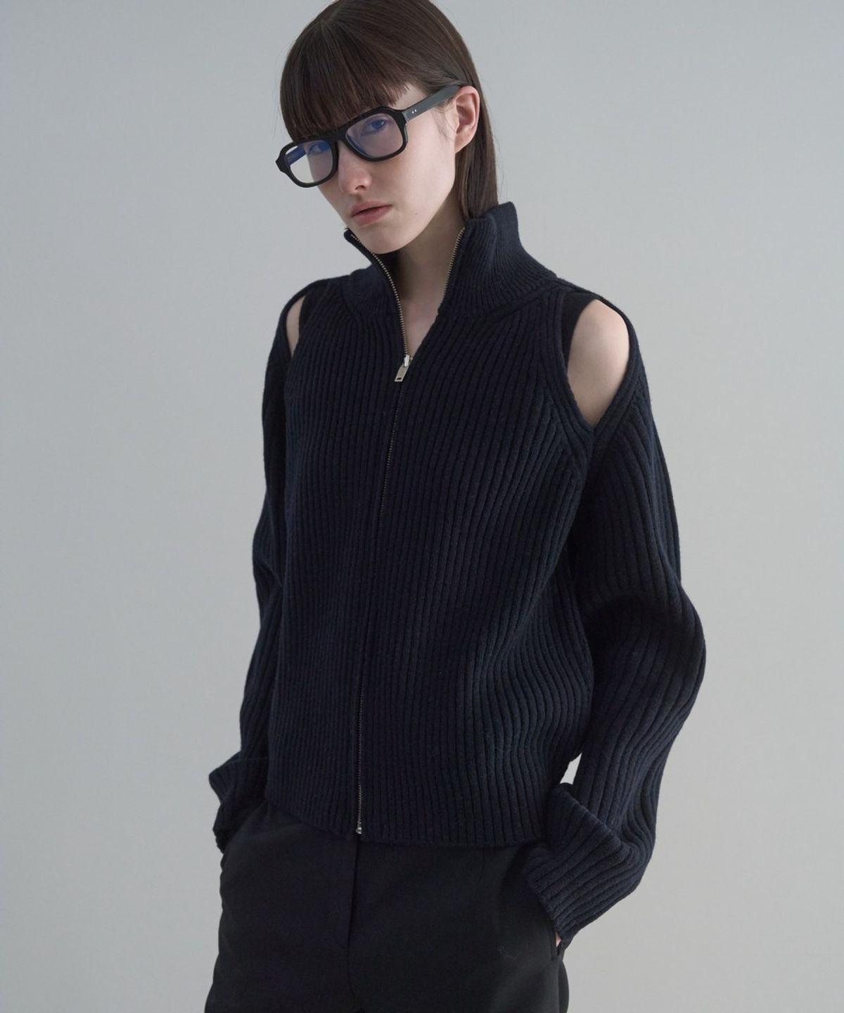 디에토(DEETO) Armhole Cutout Zip-Up [NAVY]