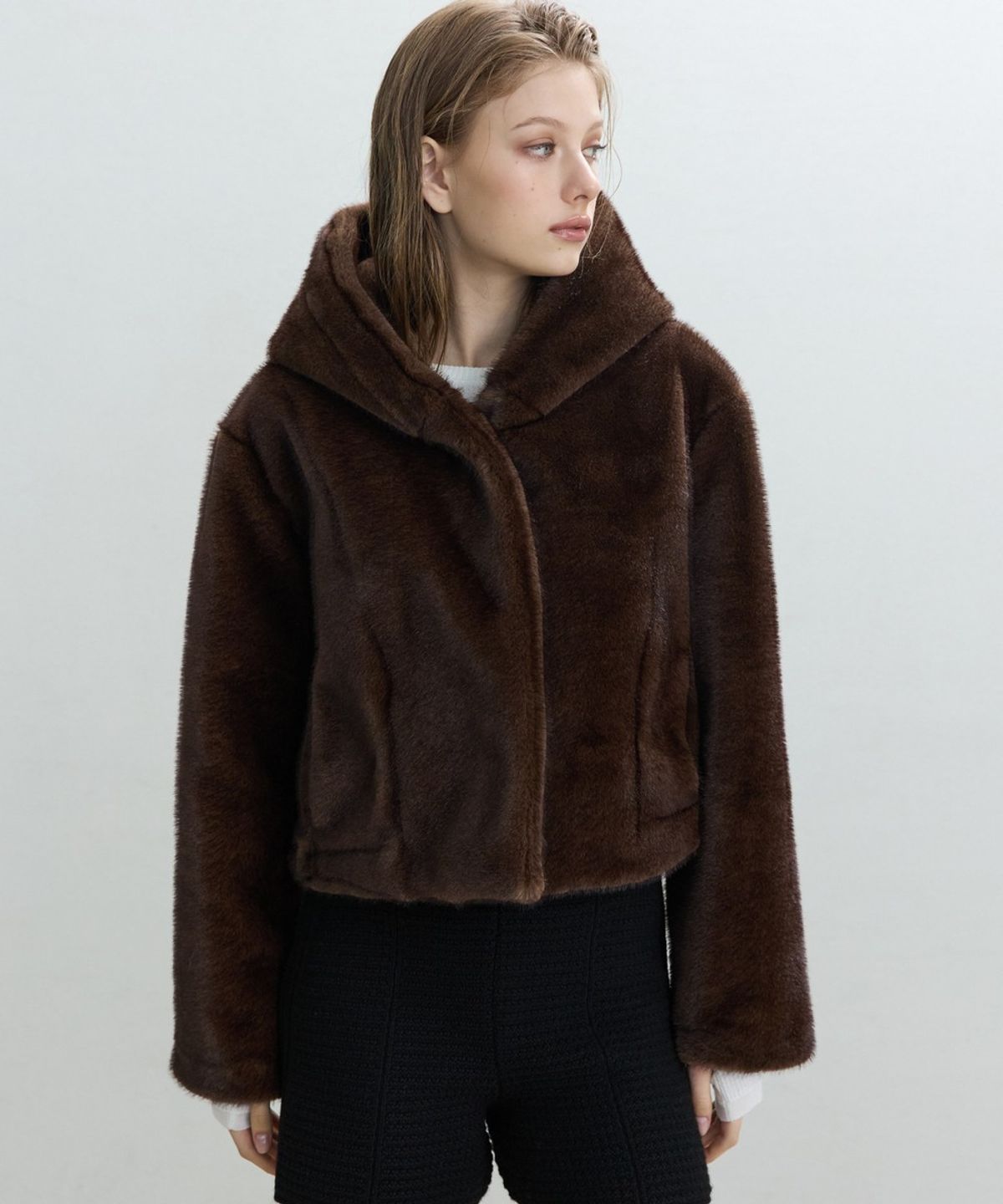 디에토(DEETO) Faux Fur Hoodie Jacket  [BROWN]