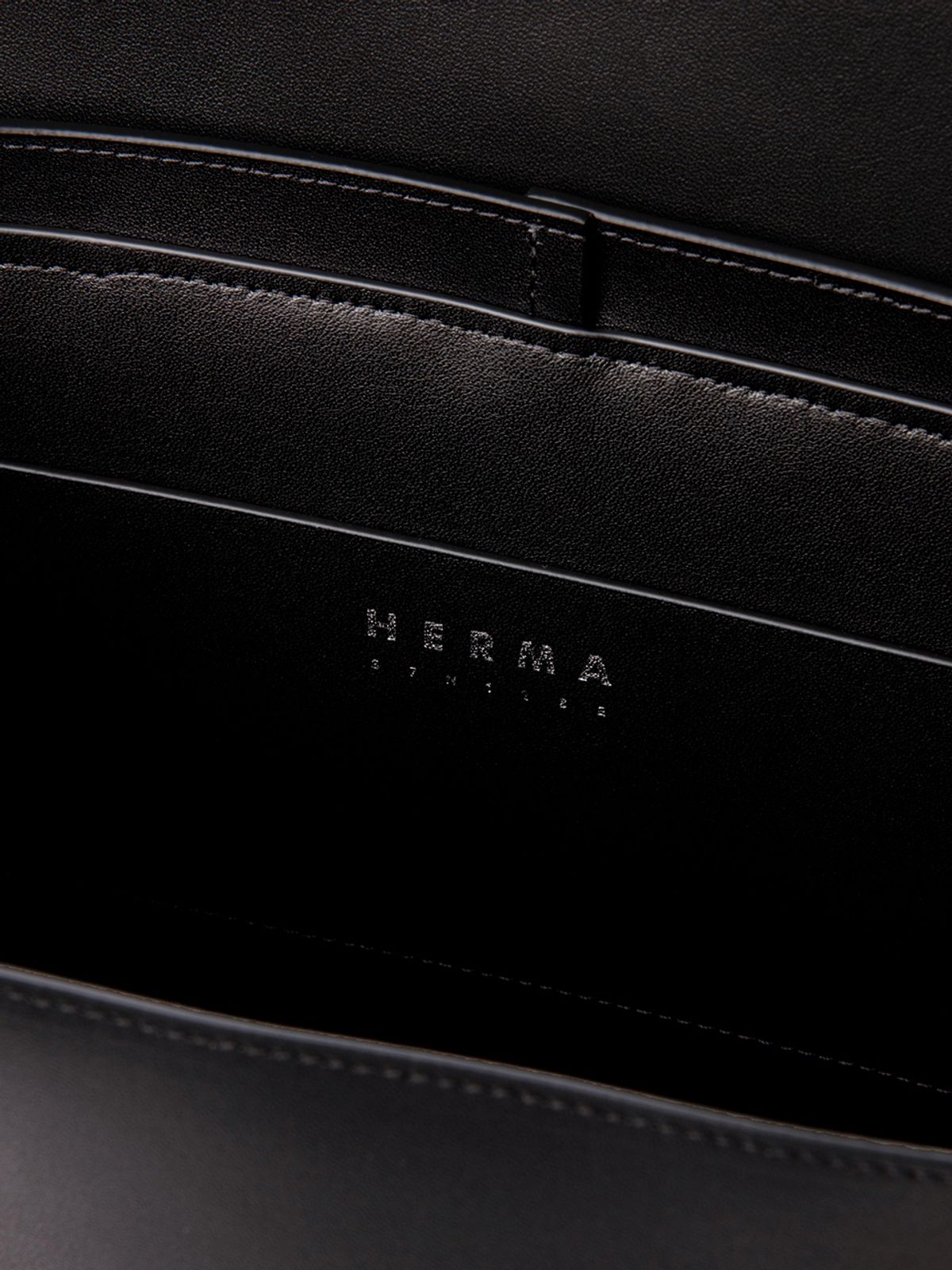 헤르마(HERMA) 일리 백팩 블랙