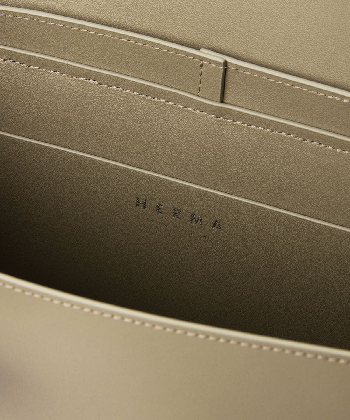 헤르마(HERMA) 일리 백팩 에크루