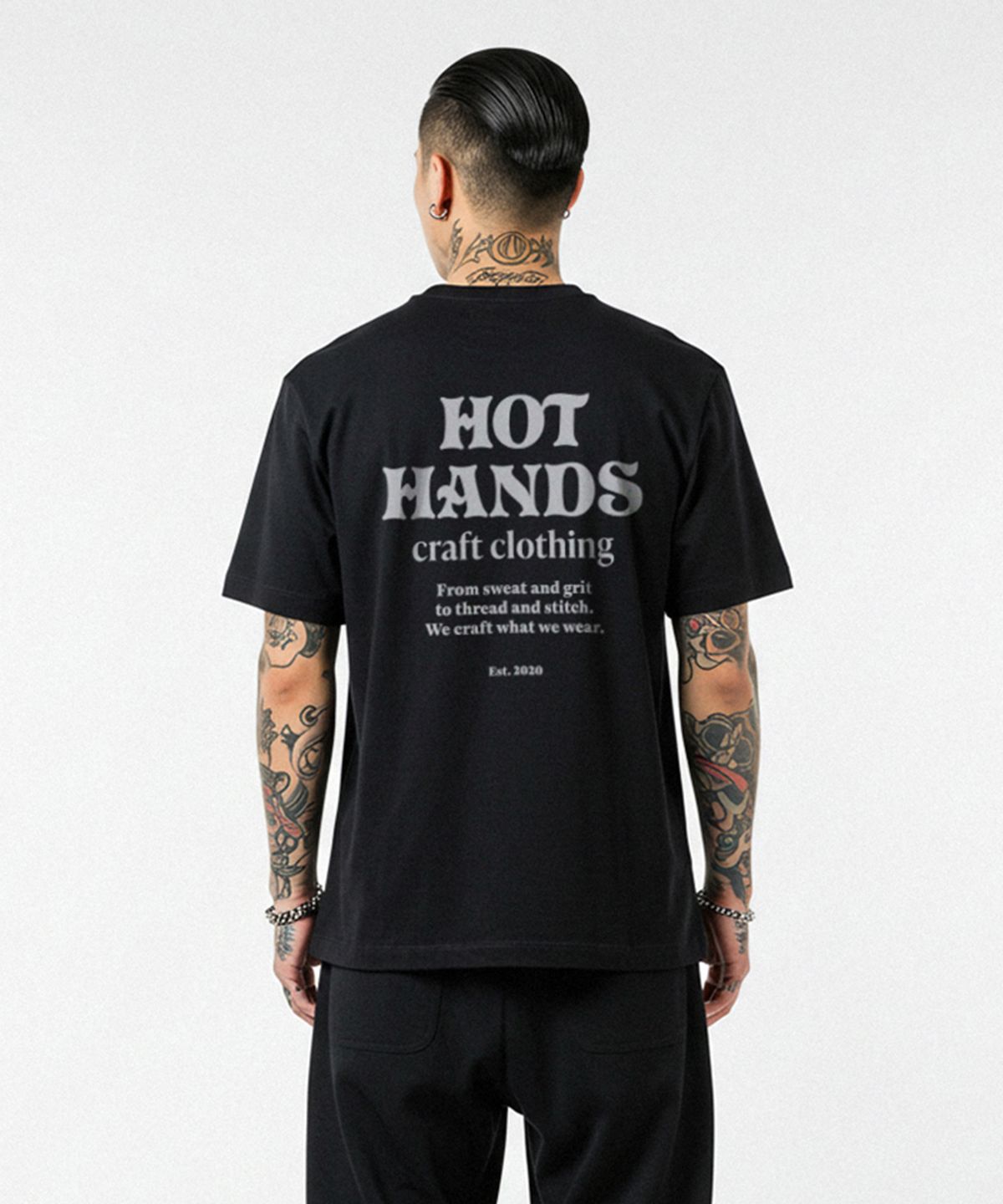 핫핸즈(HOTHANDS) 오리지널 로고 반팔티셔츠 - 블랙