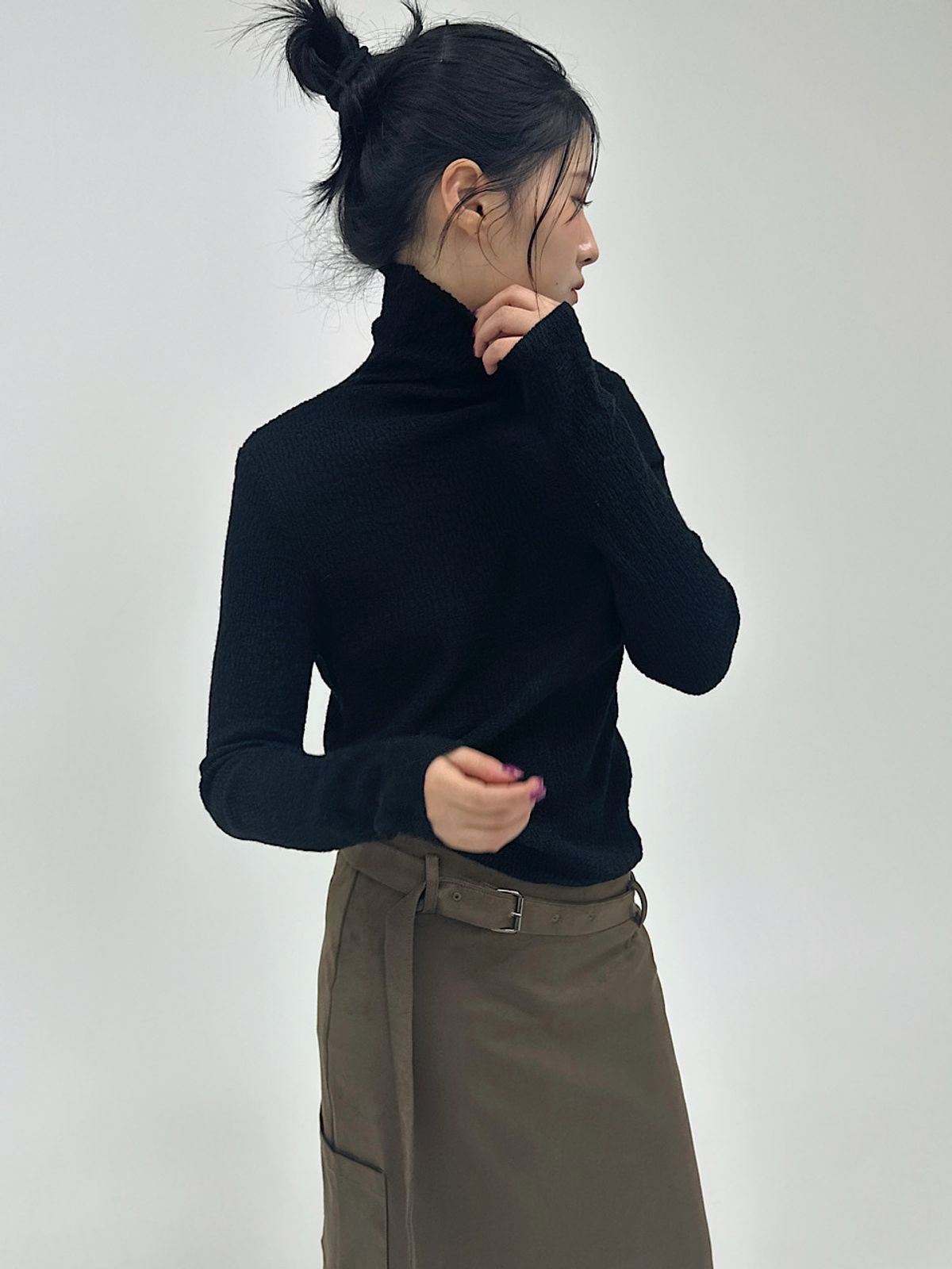 아포엠(APOEM) Butter Wrinkle Sleeve Top (5C)