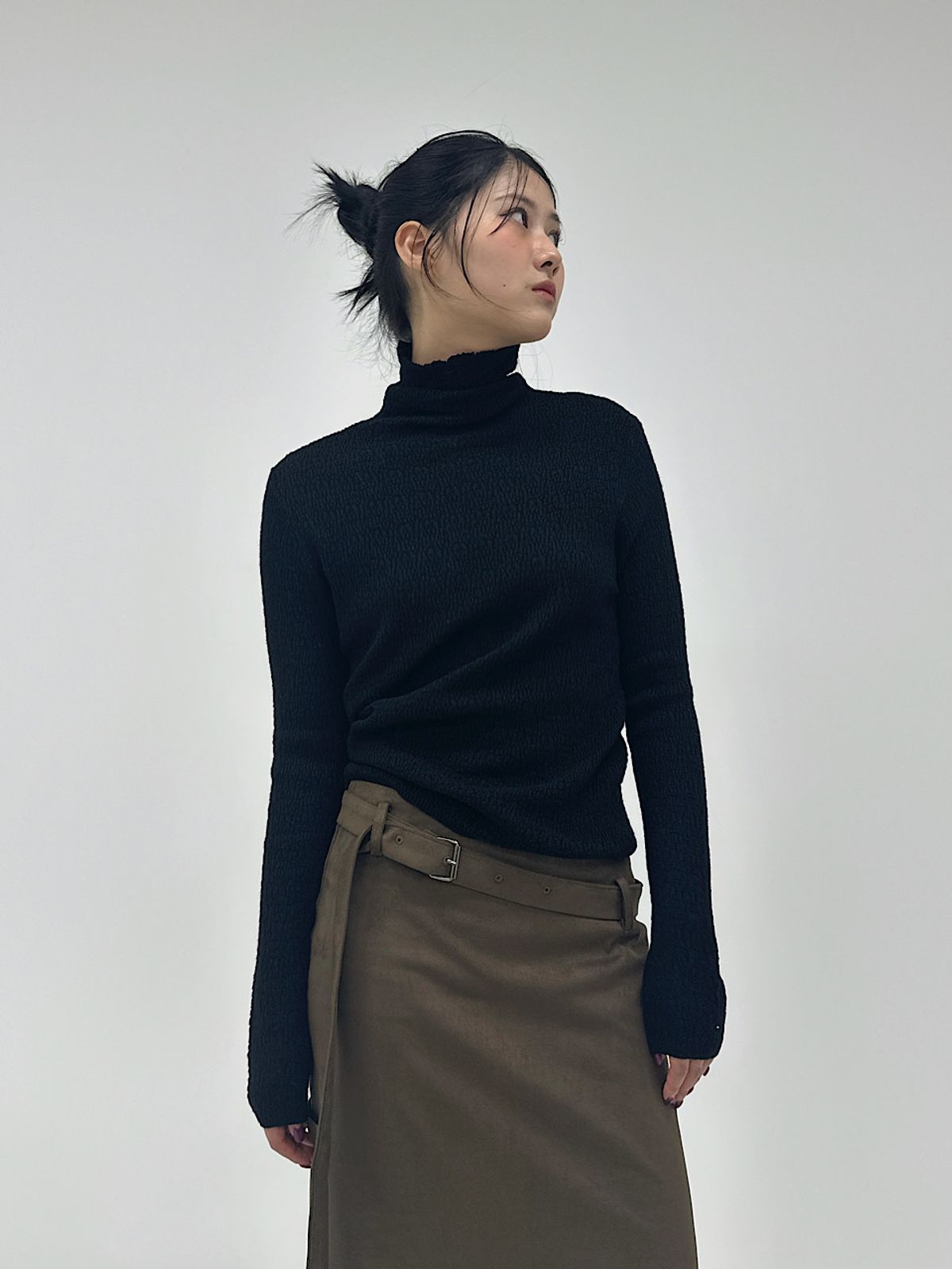 아포엠(APOEM) Butter Wrinkle Sleeve Top (5C)