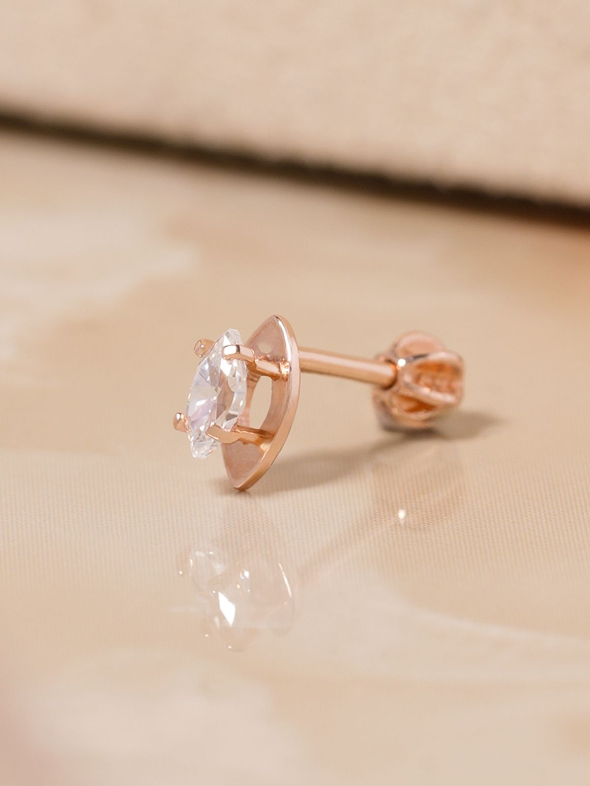 미니멀피어싱(MINIMALPIERCING) 14K 18K 눈꽃 실루엣 크리스탈 피어싱