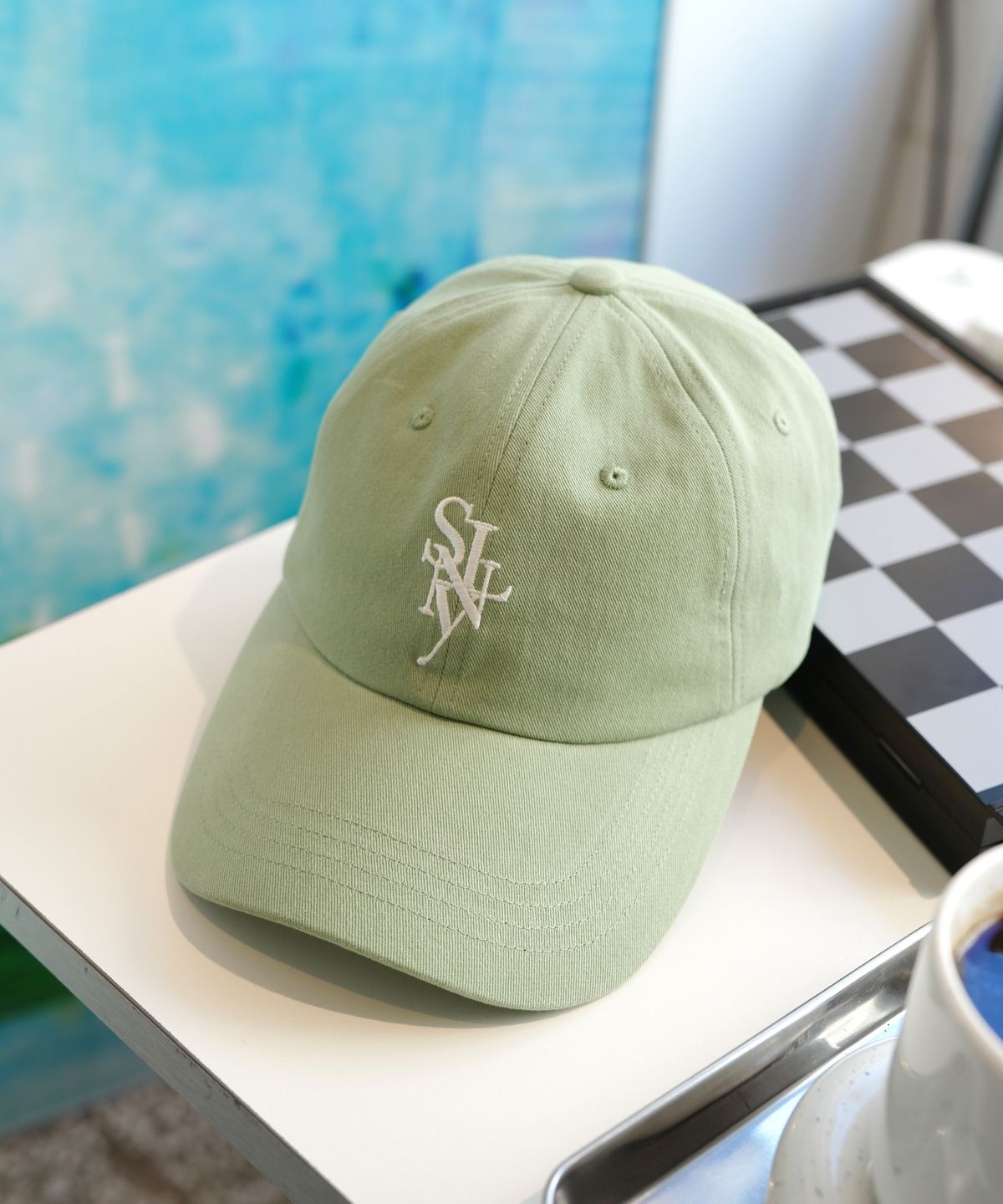 소이렌(SOYLEN) 세리프 레이어드 심볼 캡 (샤인 그린)