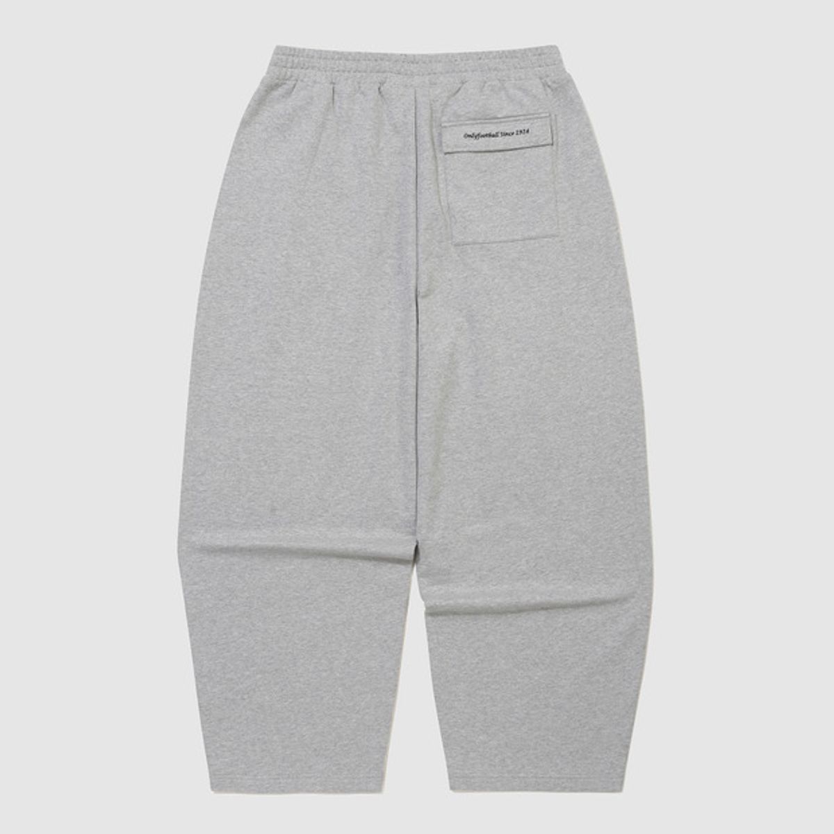 엄브로(UMBRO) 트렌드 에센셜 벌룬 스웨트 팬츠 그레이 UR123CFP12