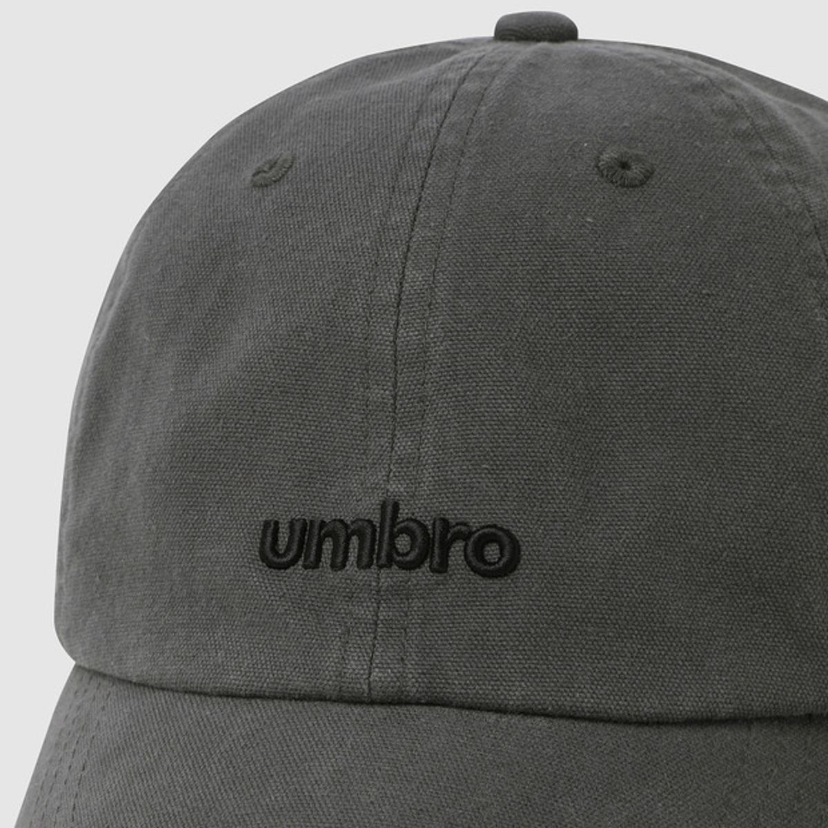 엄브로(UMBRO) 라운드 레터 볼캡 차콜 UR122CCP15