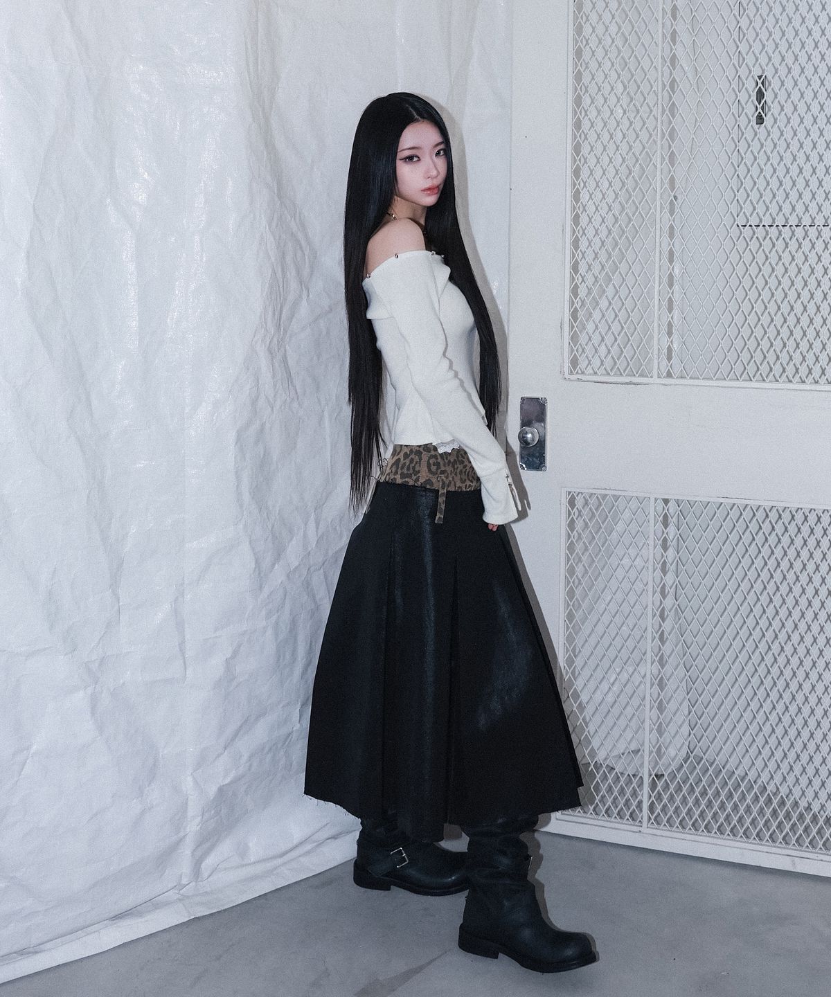 체리퀴리(CHERRYQUIRI) leopard long pleats wrap sk - black