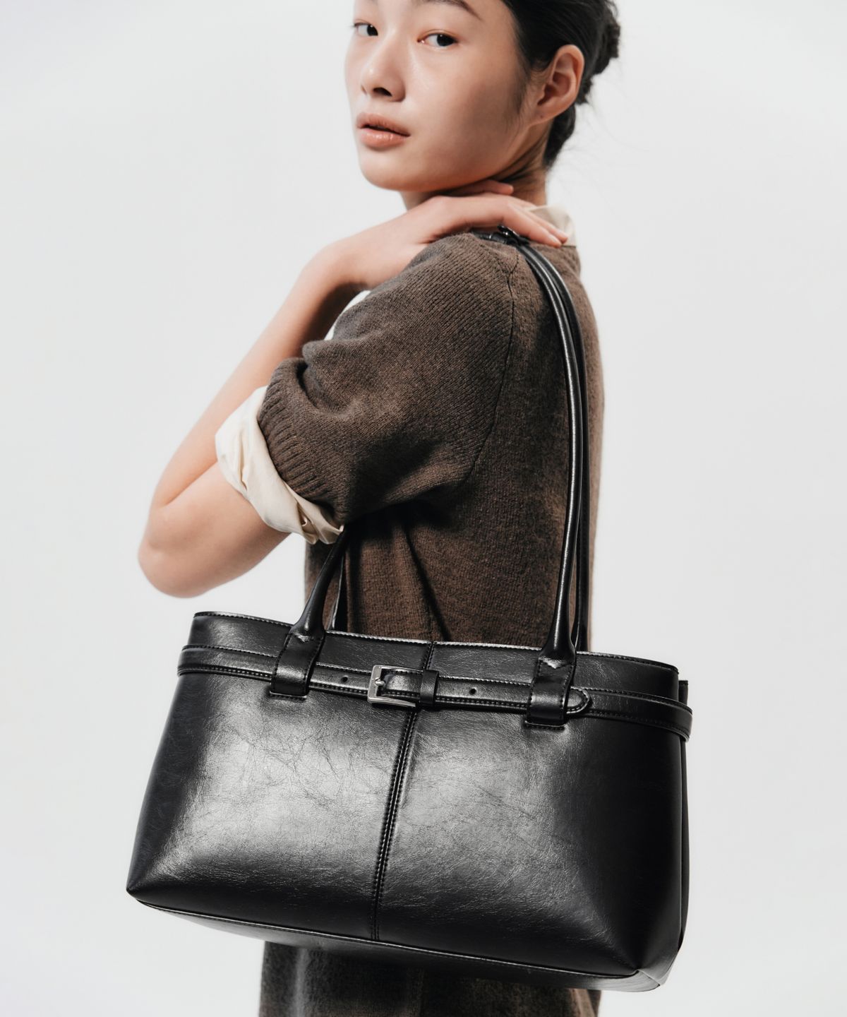 무신사 스탠다드 우먼(MUSINSA STANDARD WOMAN) 우먼즈 벨티드 숄더백 [블랙]