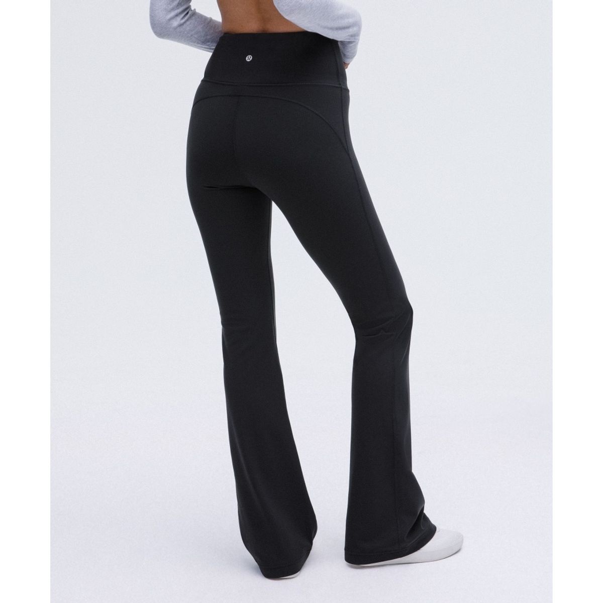 룰루레몬(LULULEMON) 그루브 Nulu 슈퍼 하이라이즈 플레어드 팬츠 *레귤러  BLK