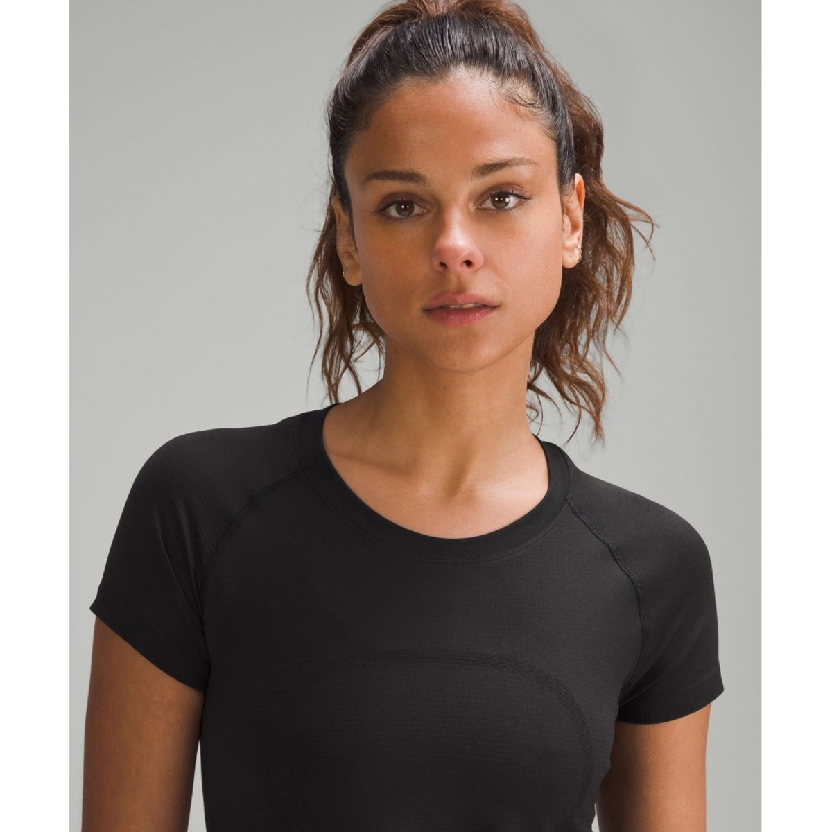 룰루레몬(LULULEMON) 스위프틀리 테크 숏슬리브 셔츠 2.0 *웨이스트 렝스  BLK BLK